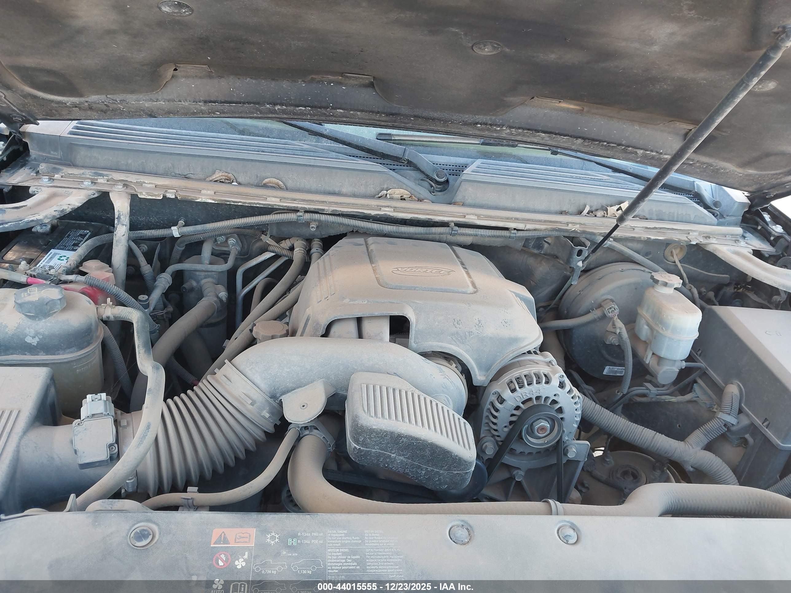 CHEVROLET SUBURBAN image 10