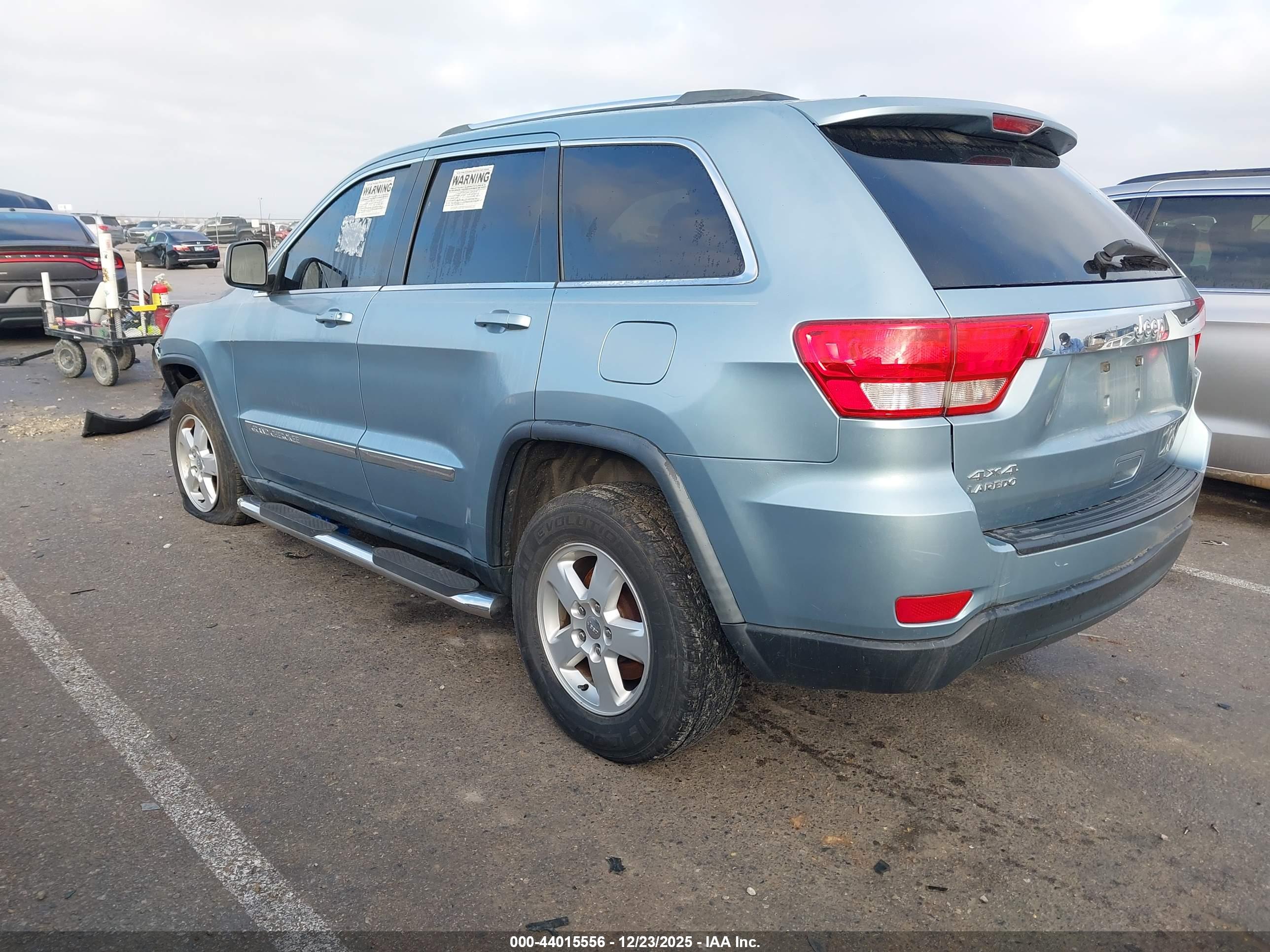 JEEP GRAND image 3