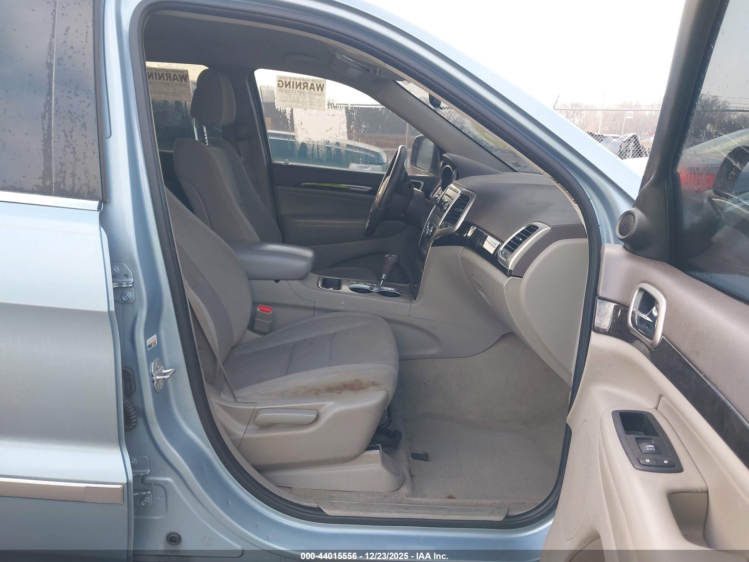 JEEP GRAND image 5