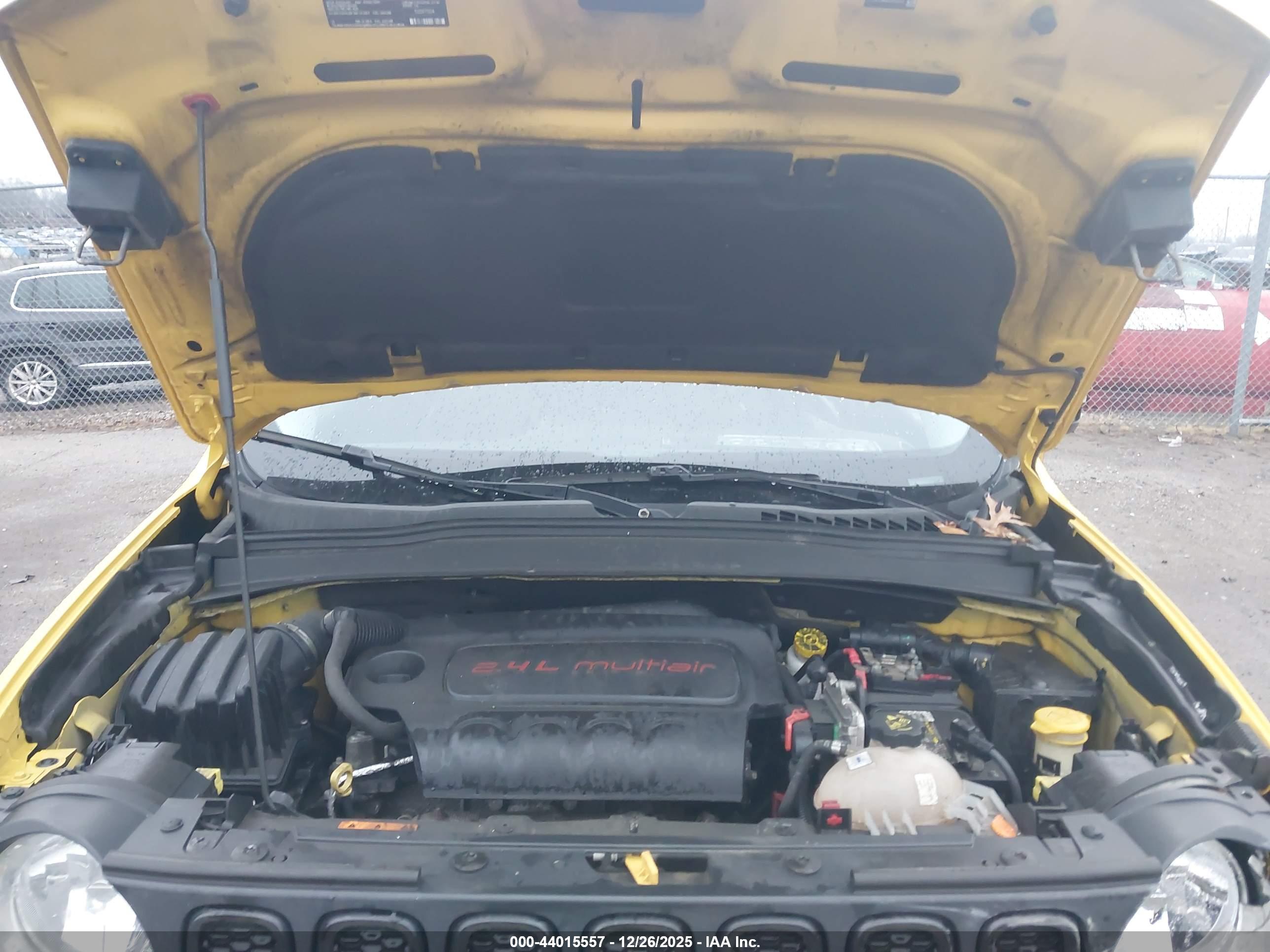 JEEP RENEGADE image 10