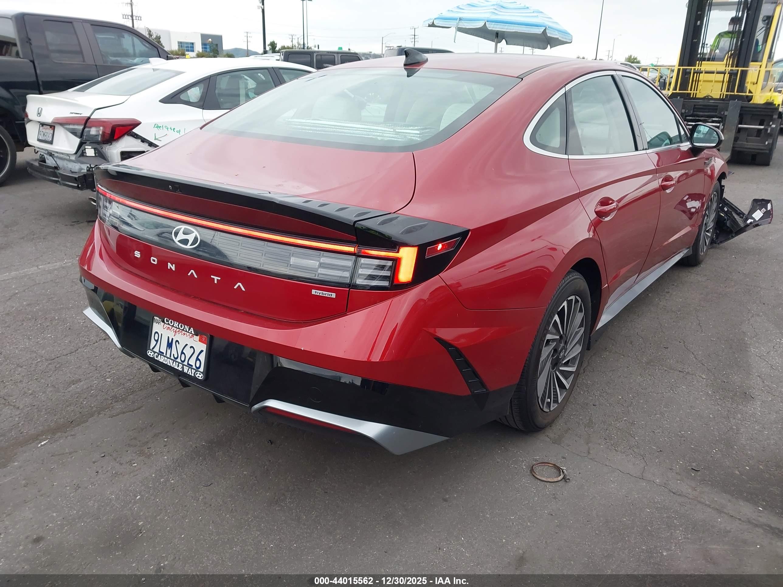 HYUNDAI SONATA image 4
