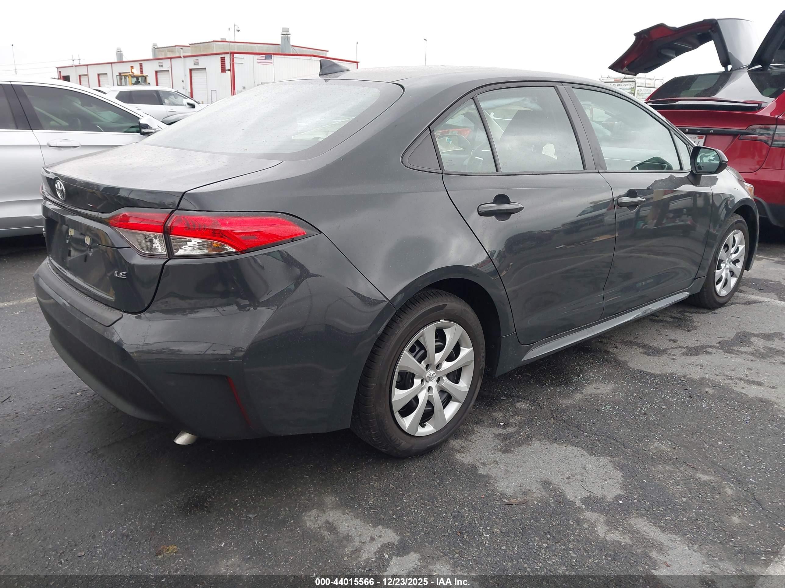 TOYOTA COROLLA image 4