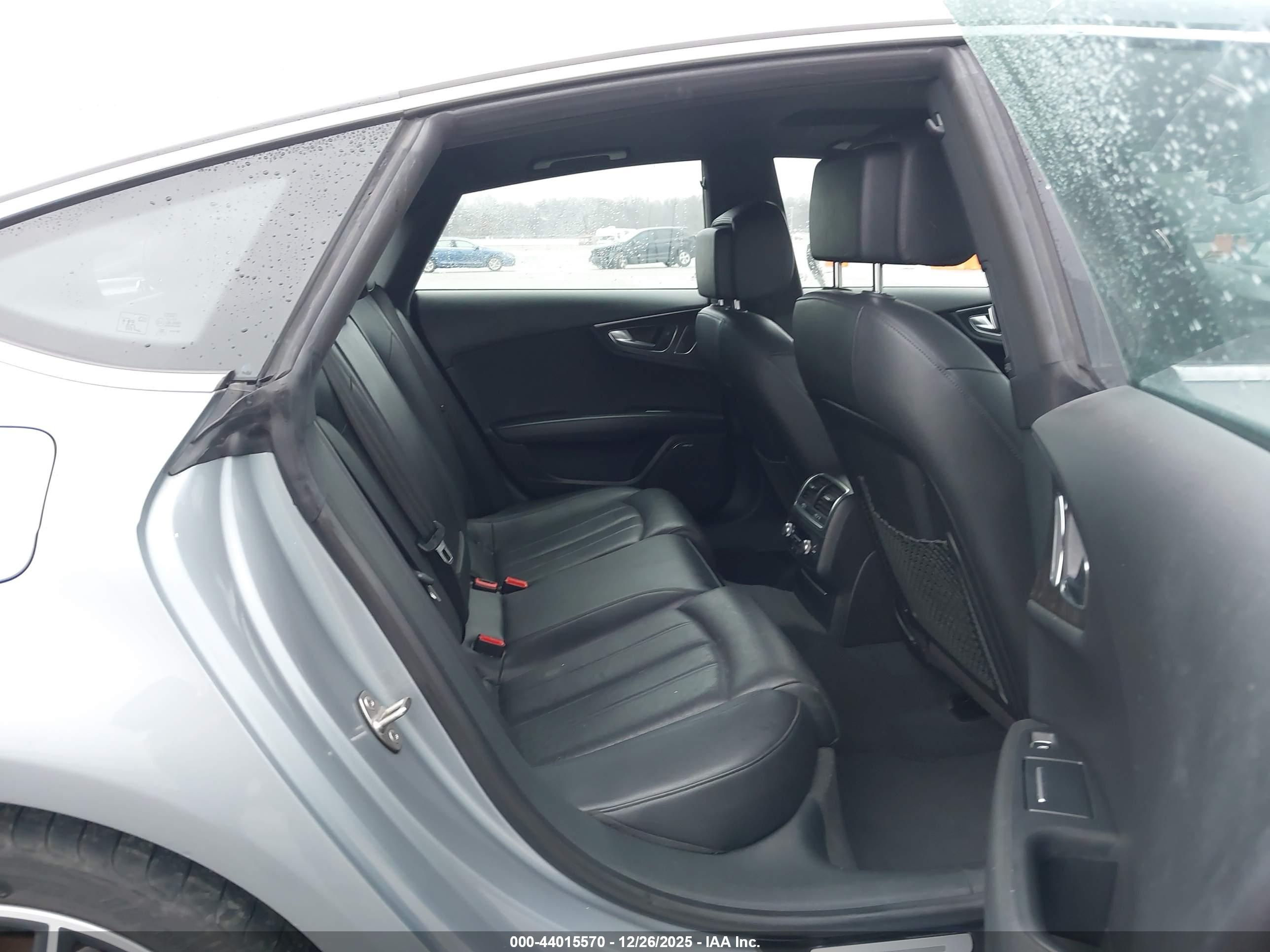 AUDI A7 image 8