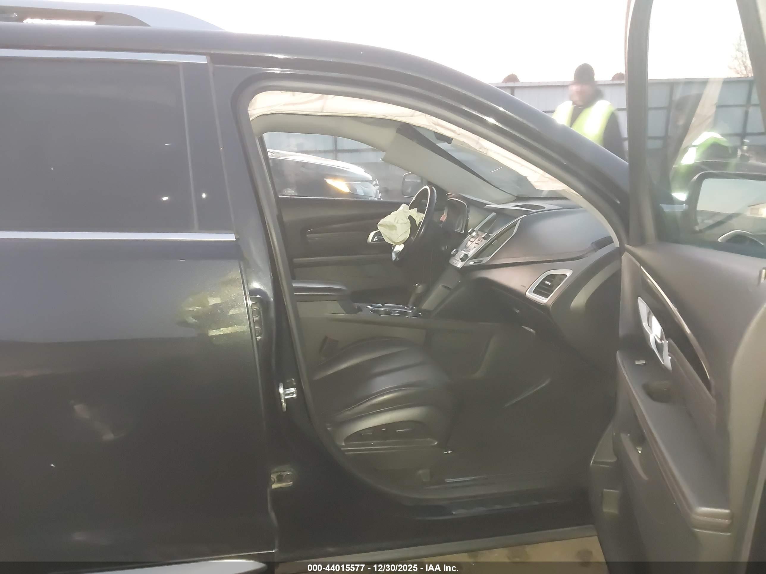 GMC TERRAIN image 5