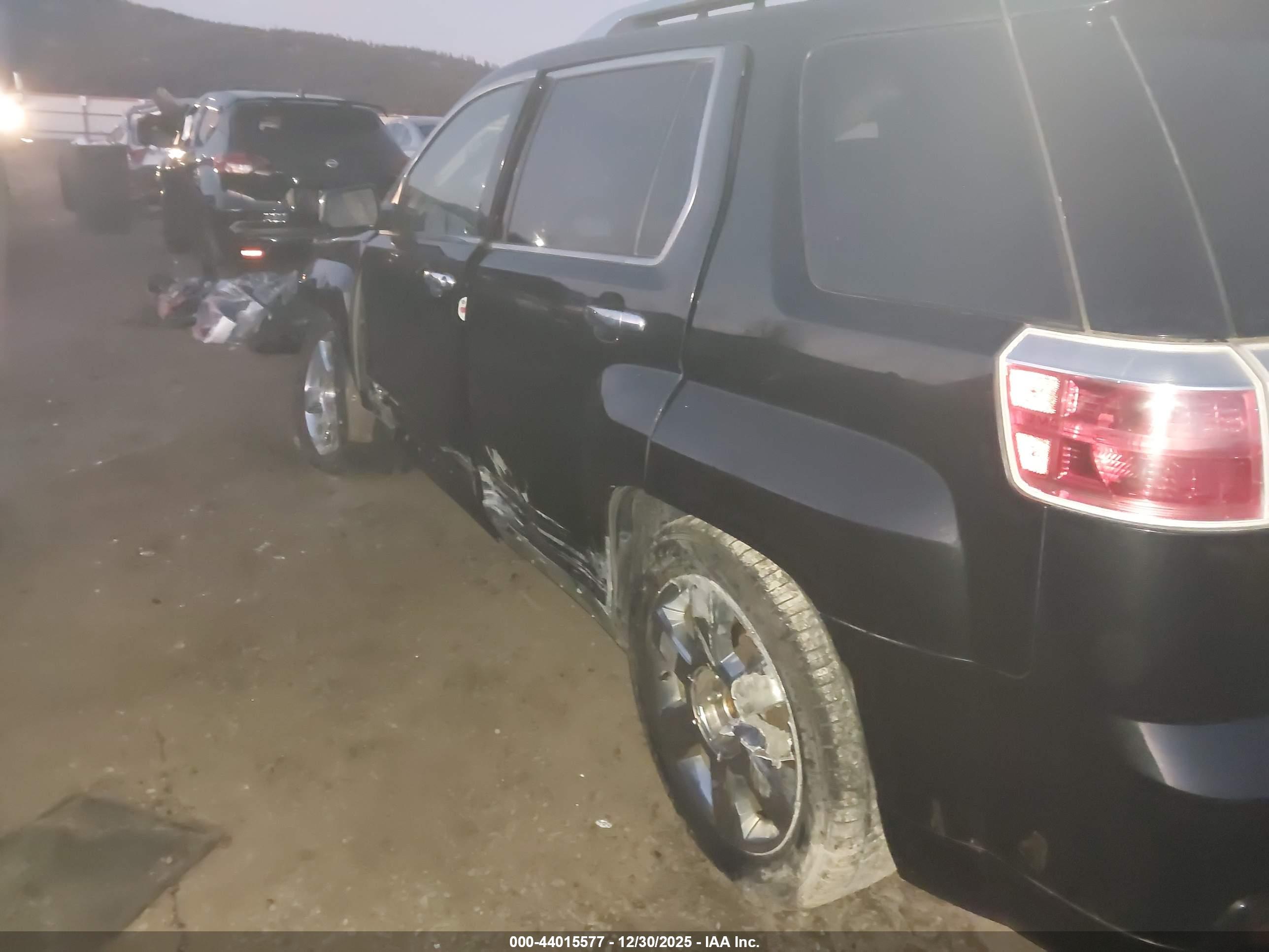 GMC TERRAIN image 6