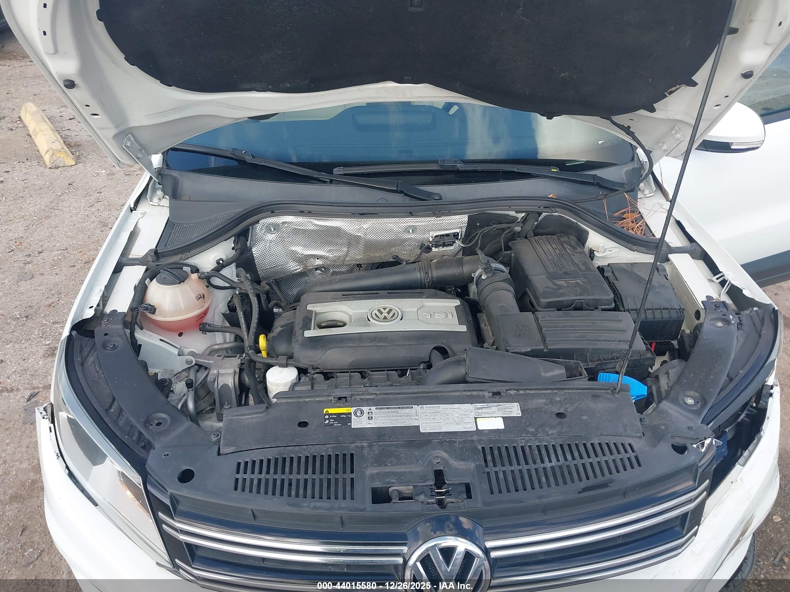 VOLKSWAGEN TIGUAN image 10
