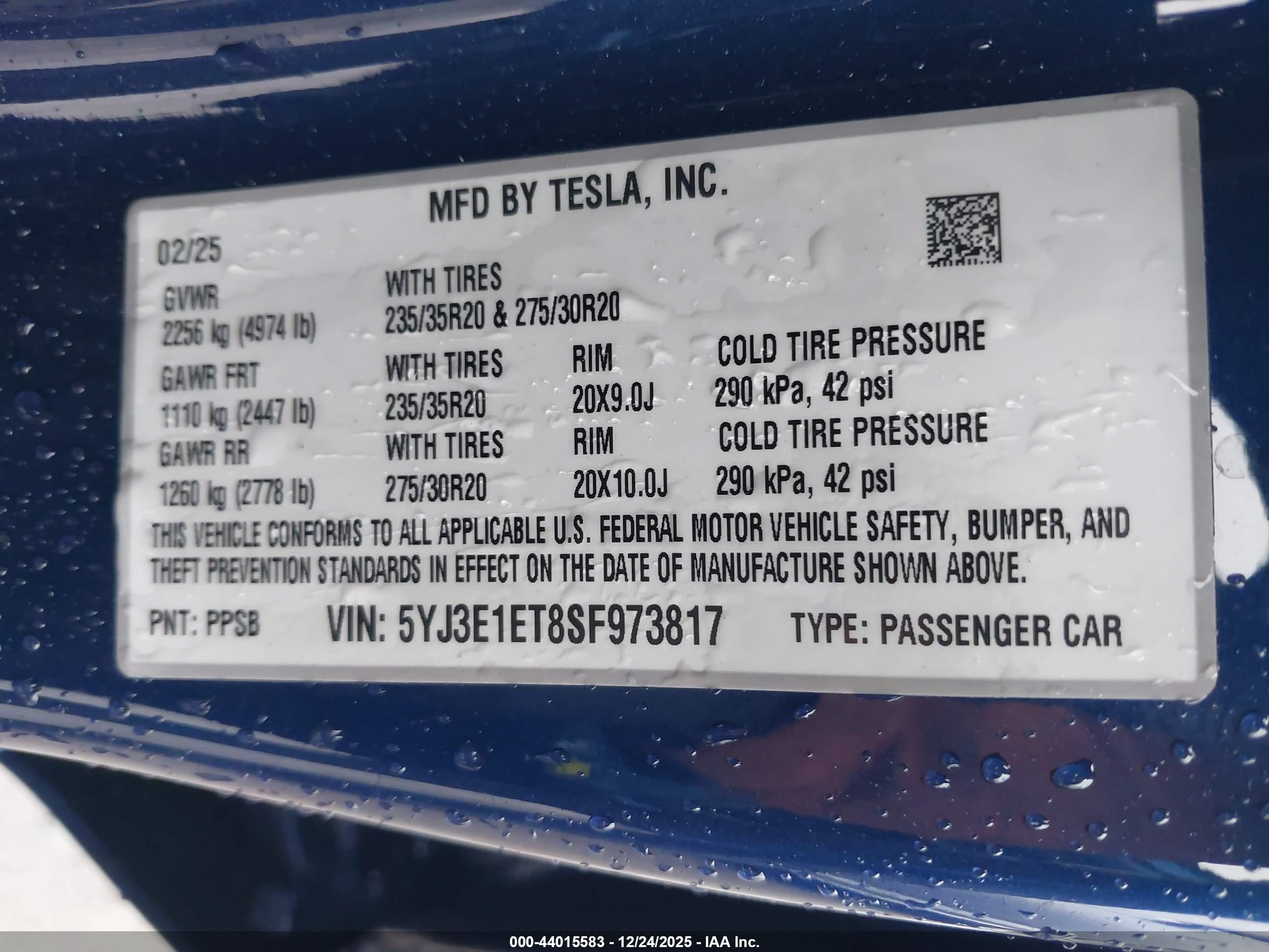 TESLA MODEL image 9