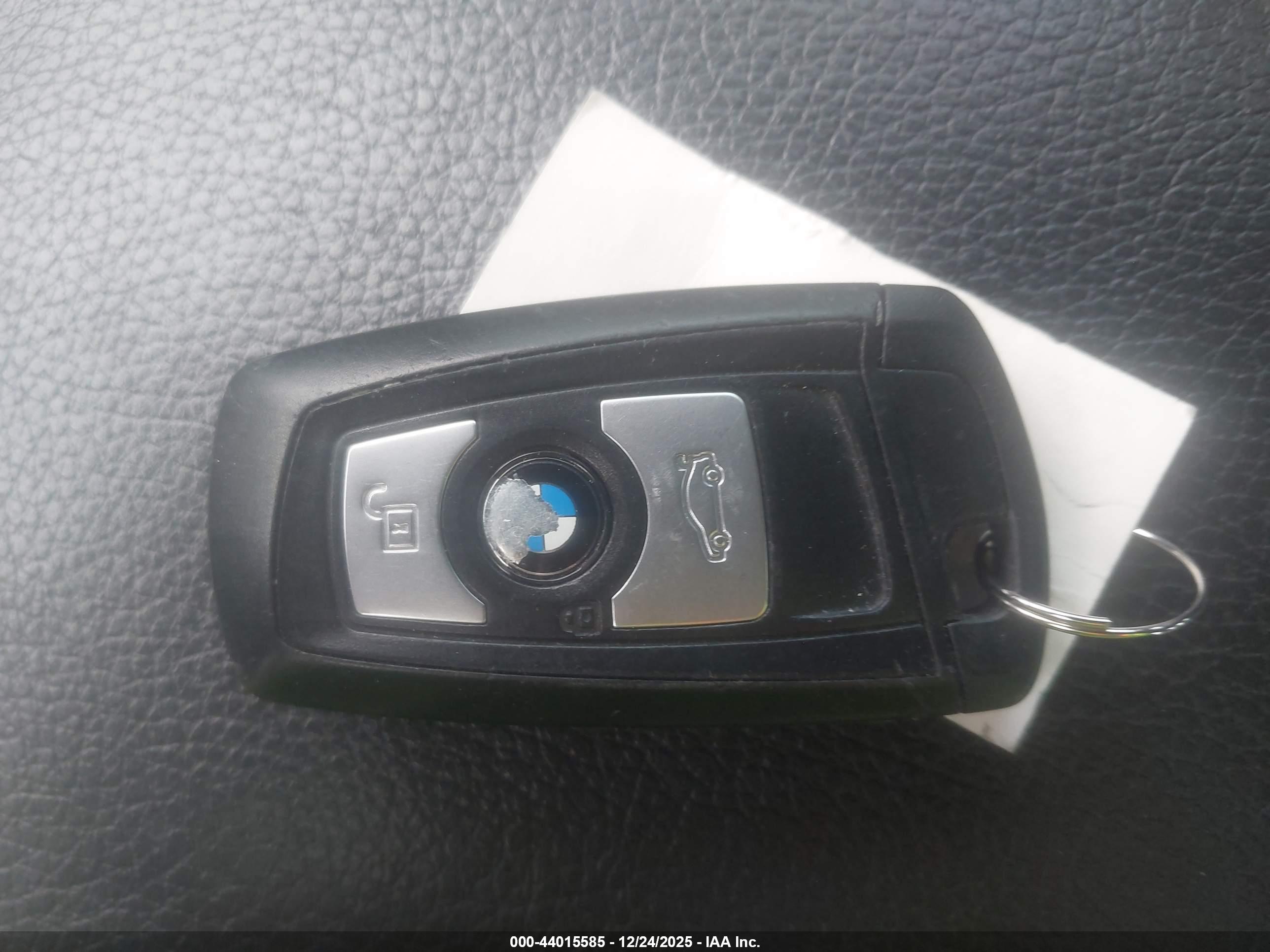 BMW 328I image 11