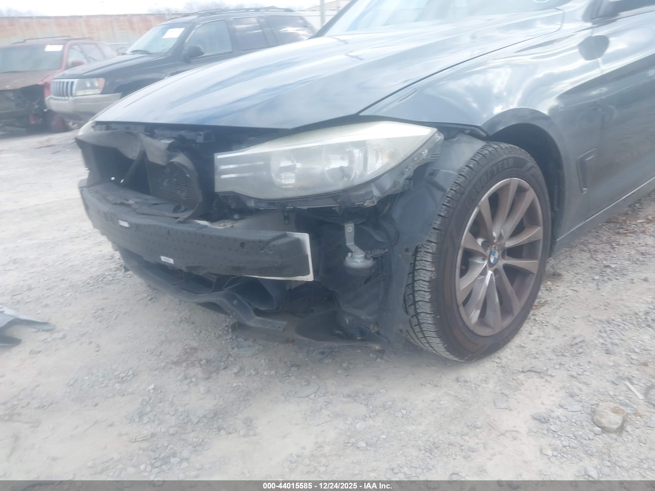 BMW 328I image 6