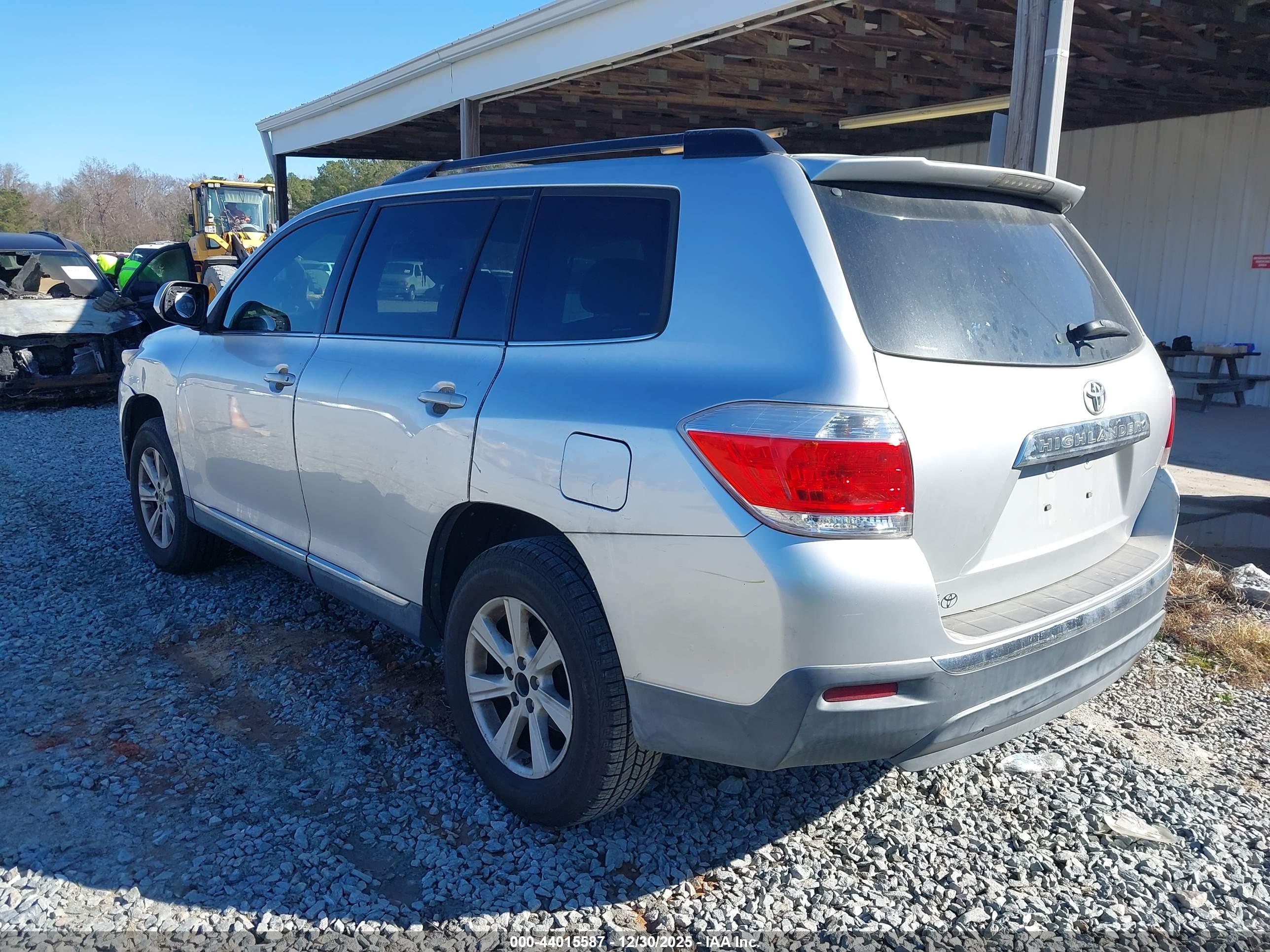 TOYOTA HIGHLANDER image 3