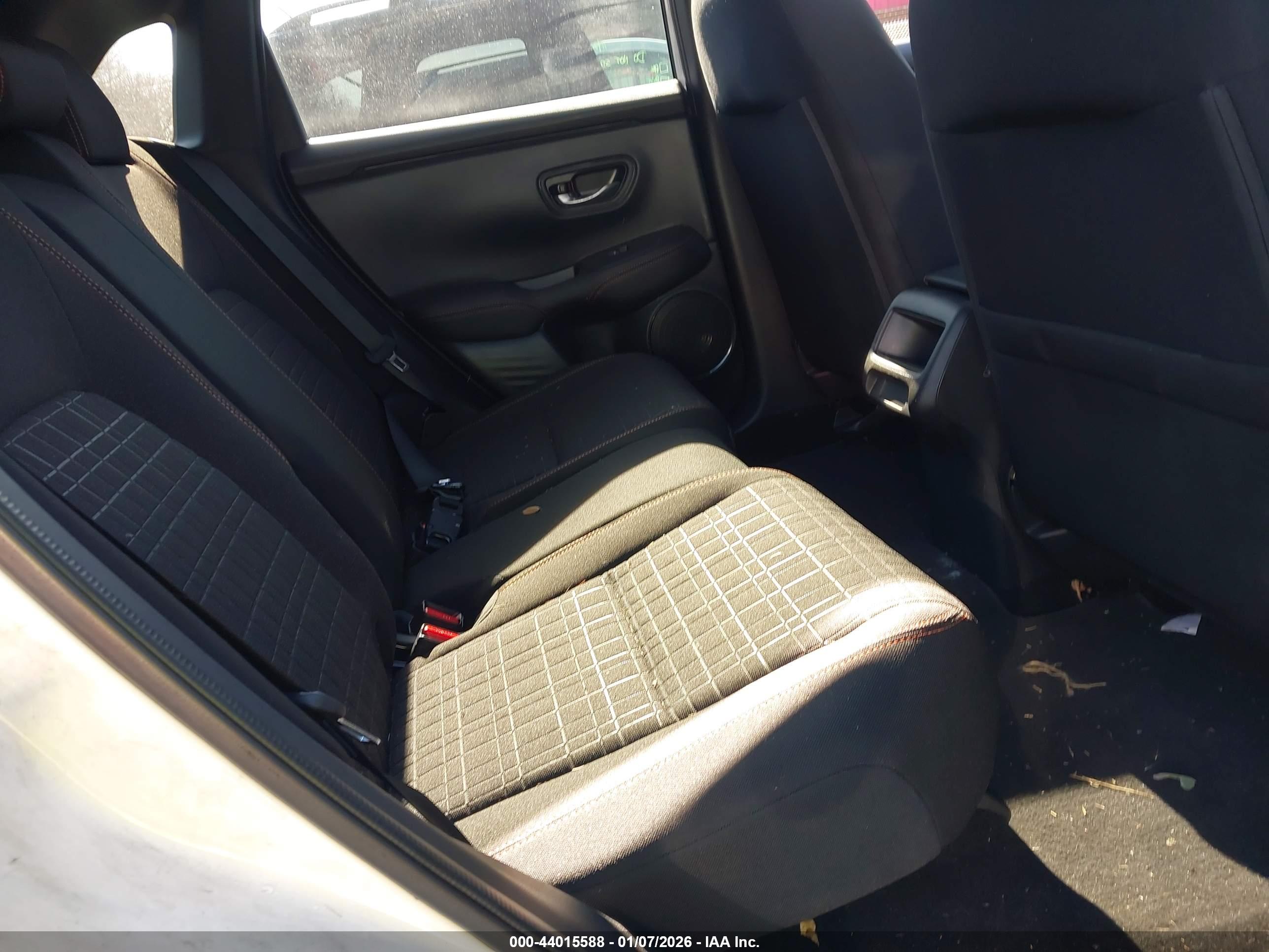 HONDA HR-V image 8