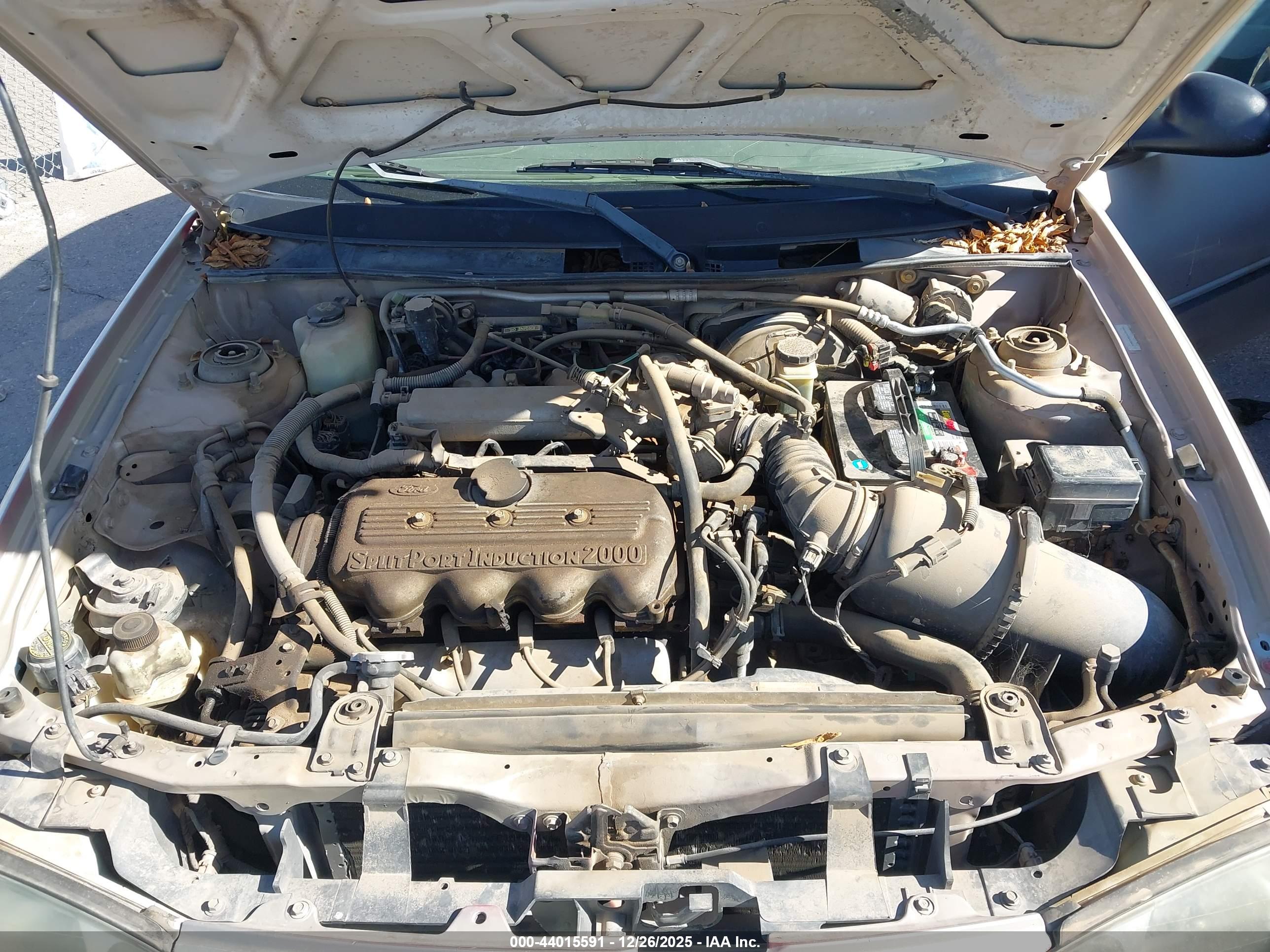 FORD ESCORT image 10