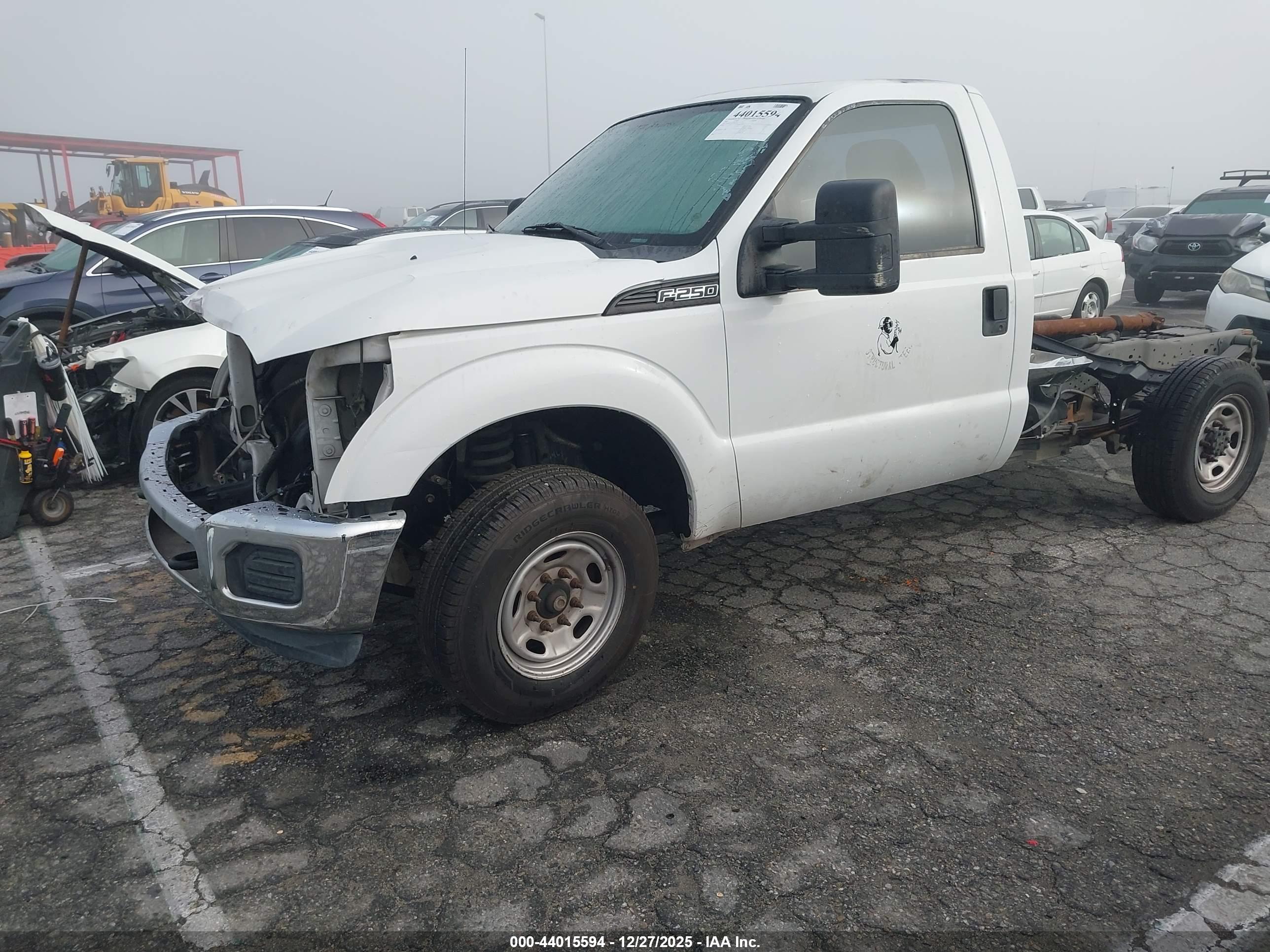 FORD F-250 image 2