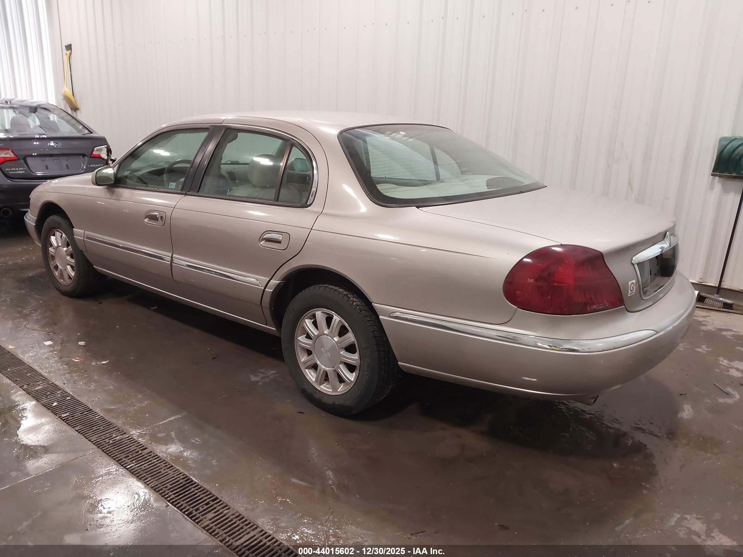 LINCOLN CONTINENTAL image 3