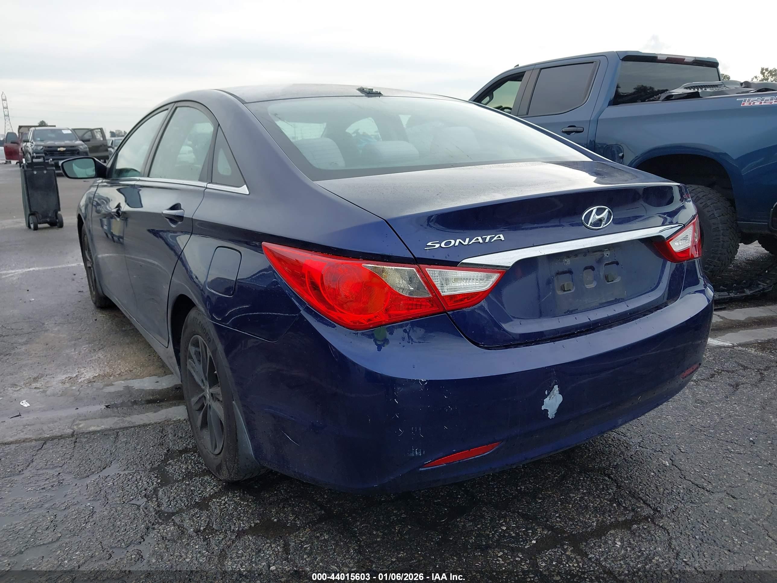HYUNDAI SONATA image 3