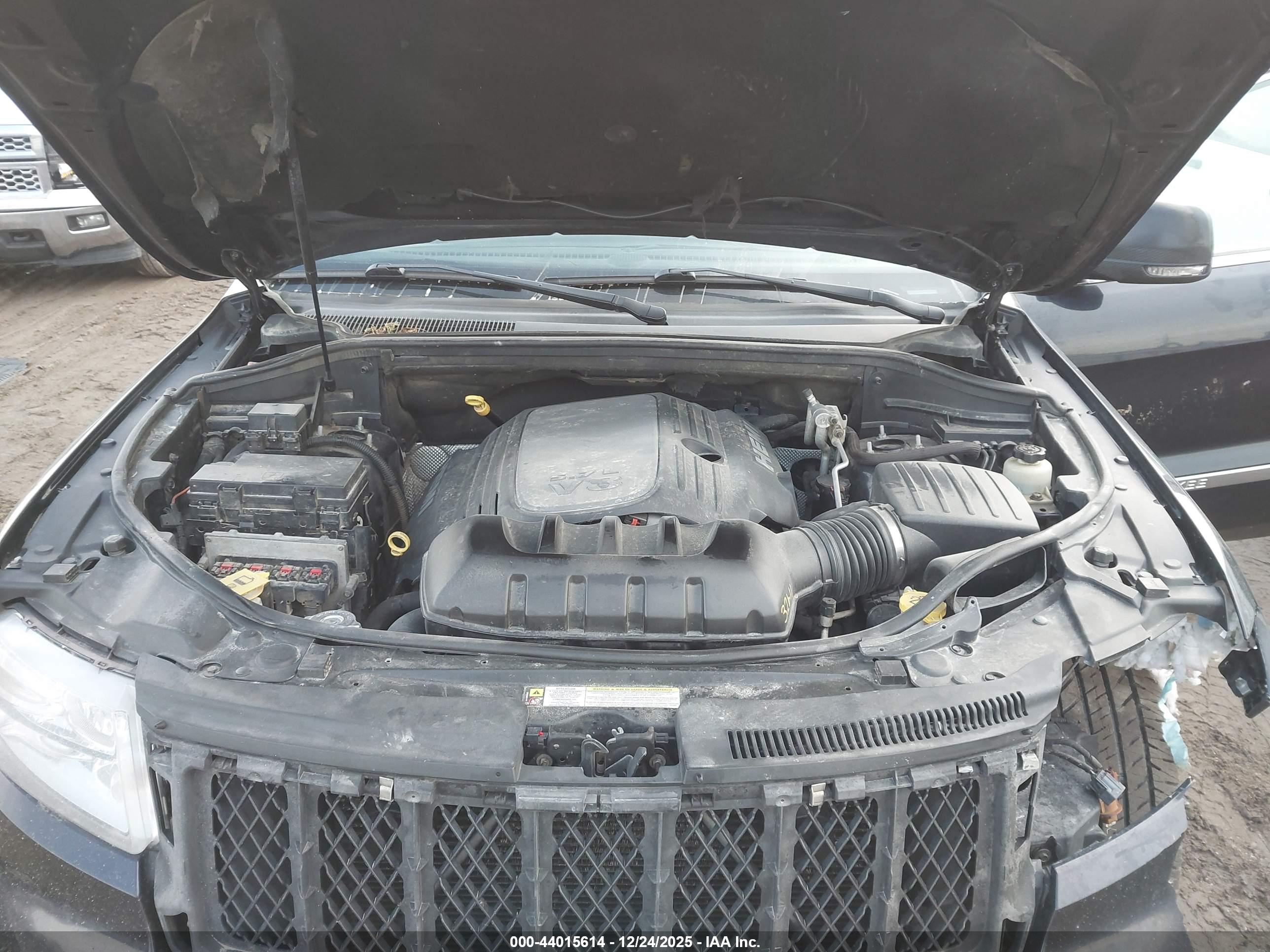 JEEP GRAND image 10