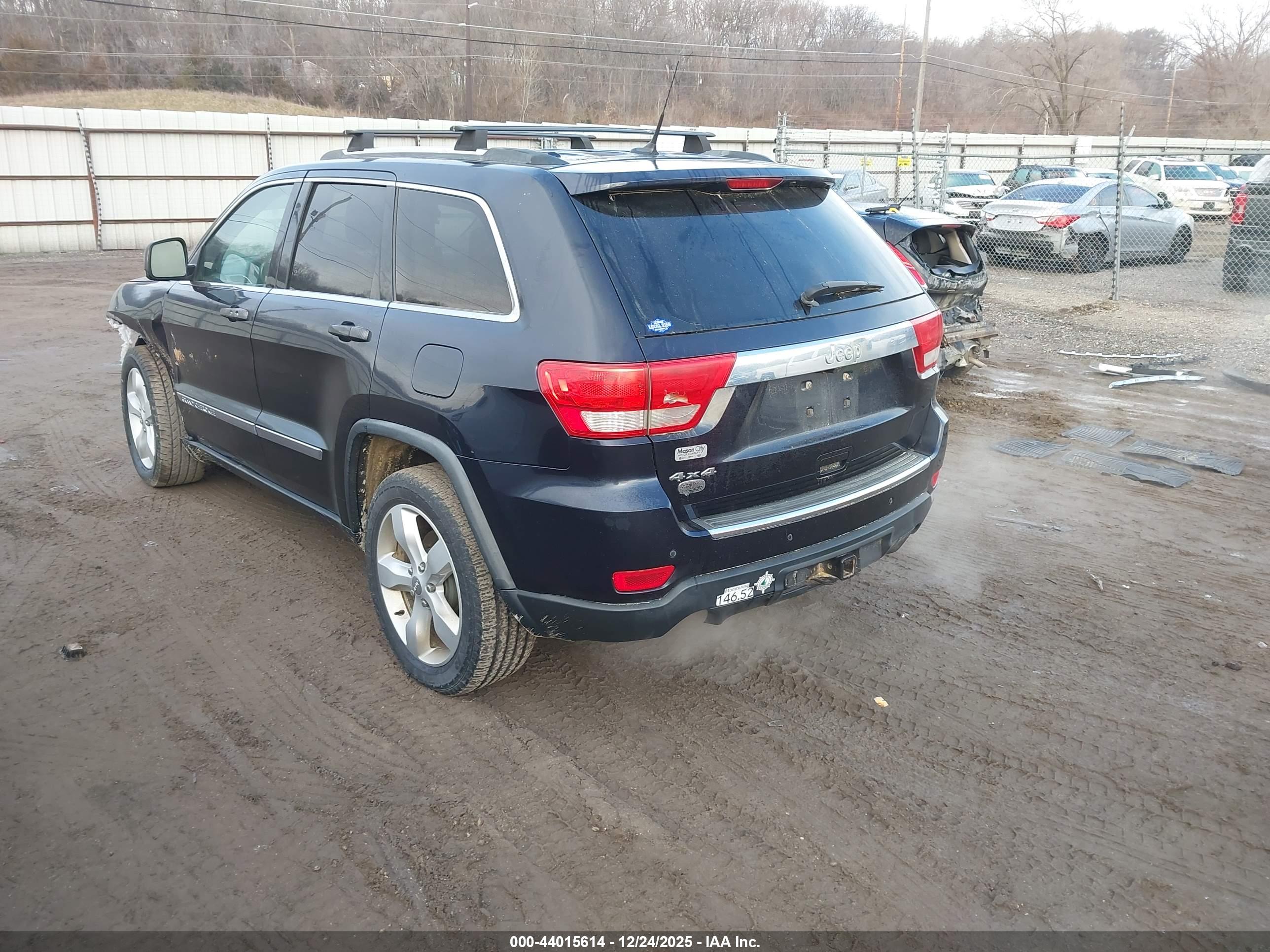 JEEP GRAND image 3