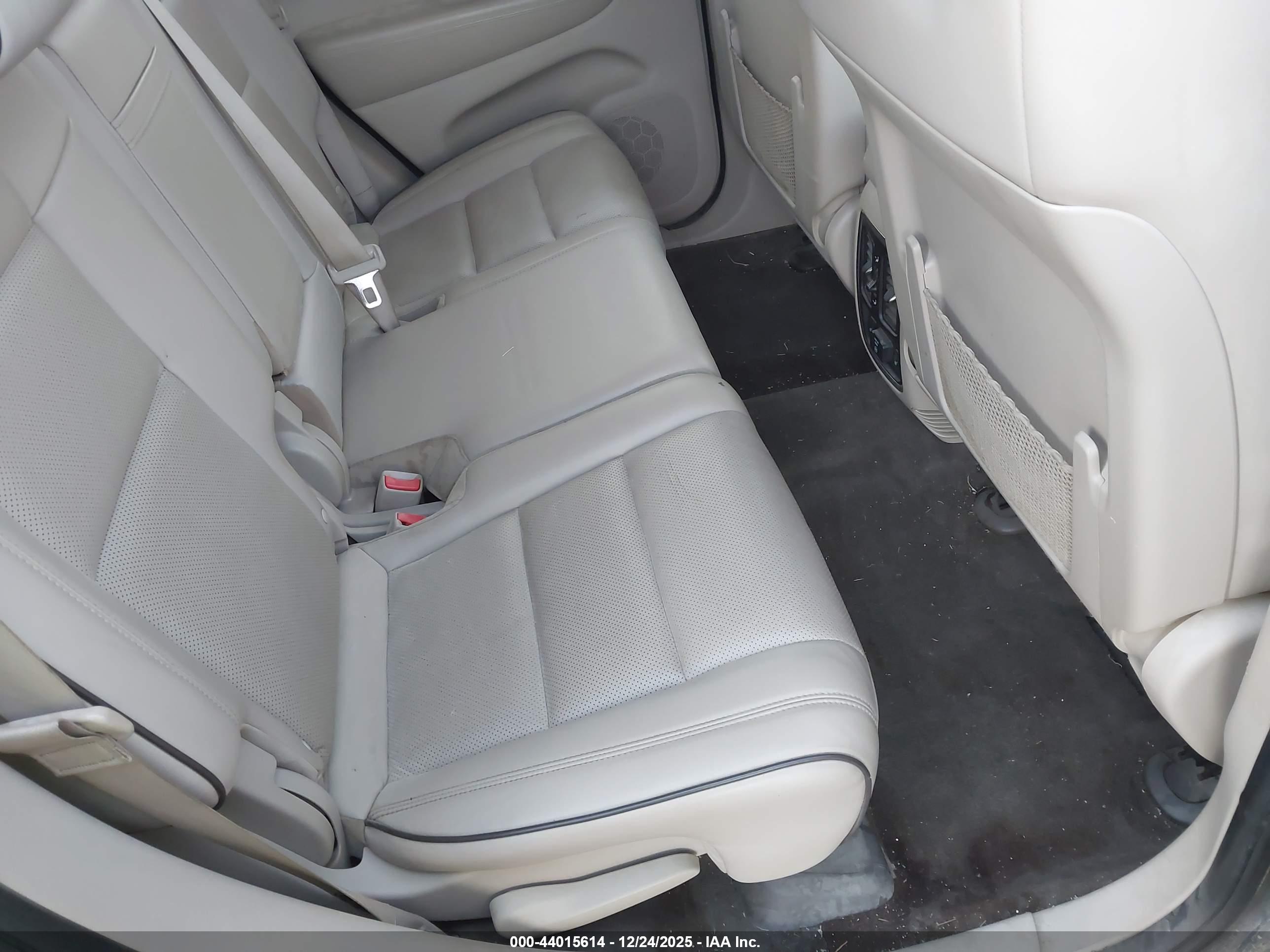 JEEP GRAND image 8