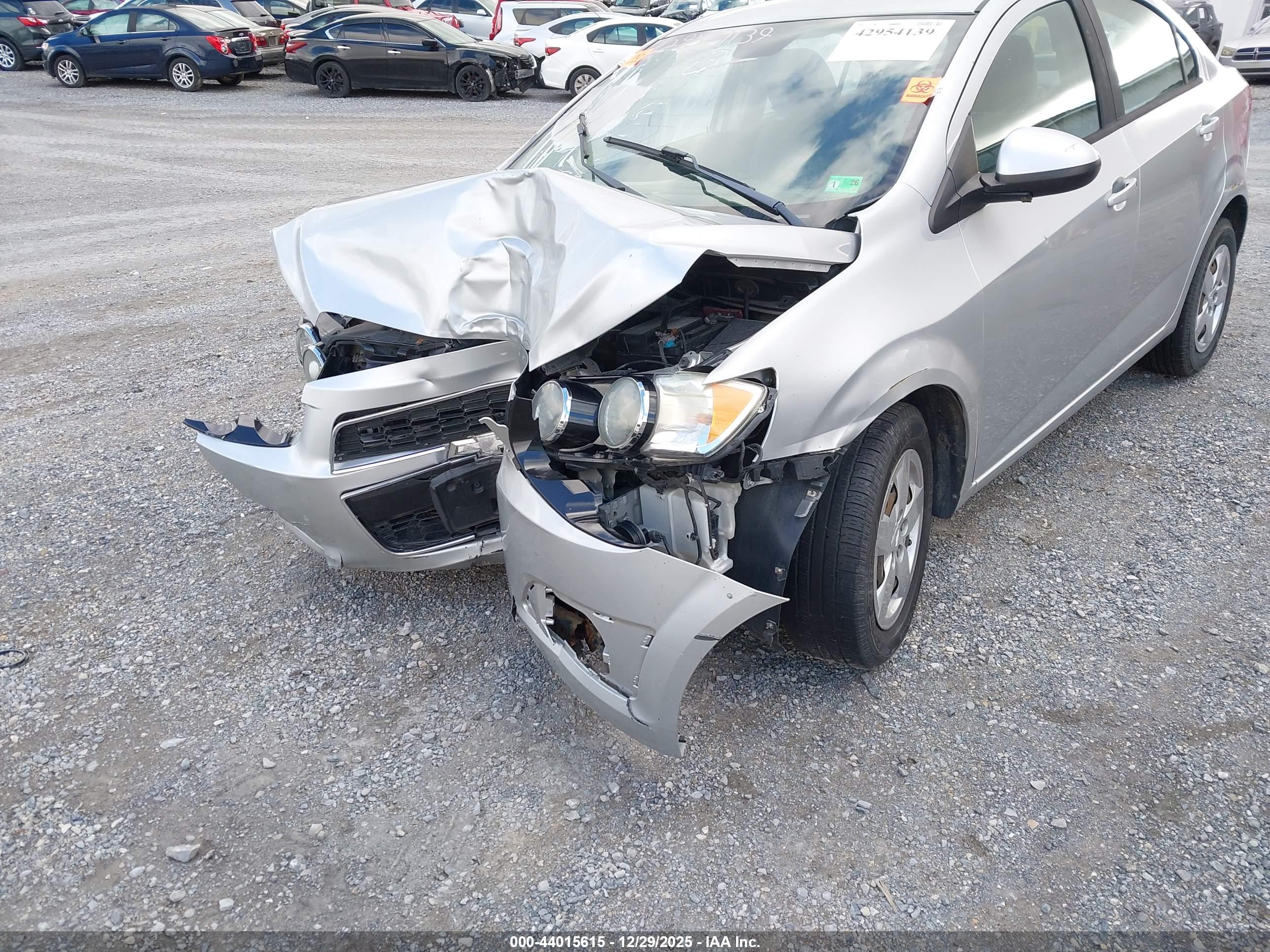 CHEVROLET SONIC image 6