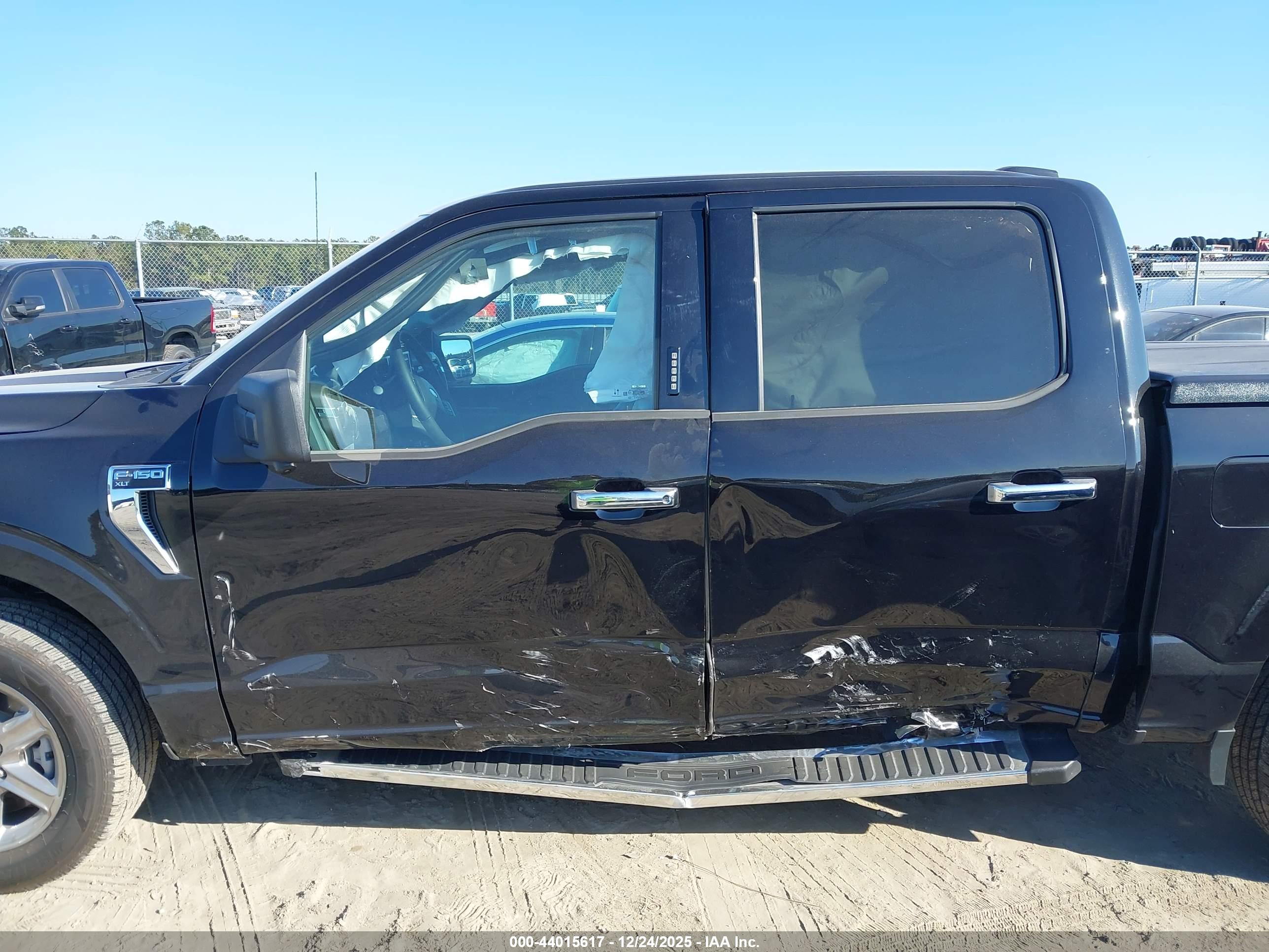 FORD F-150 image 6