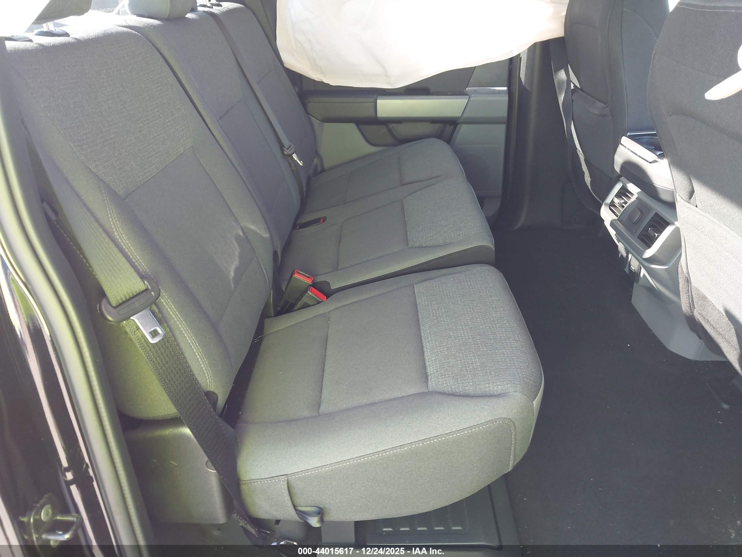 FORD F-150 image 8