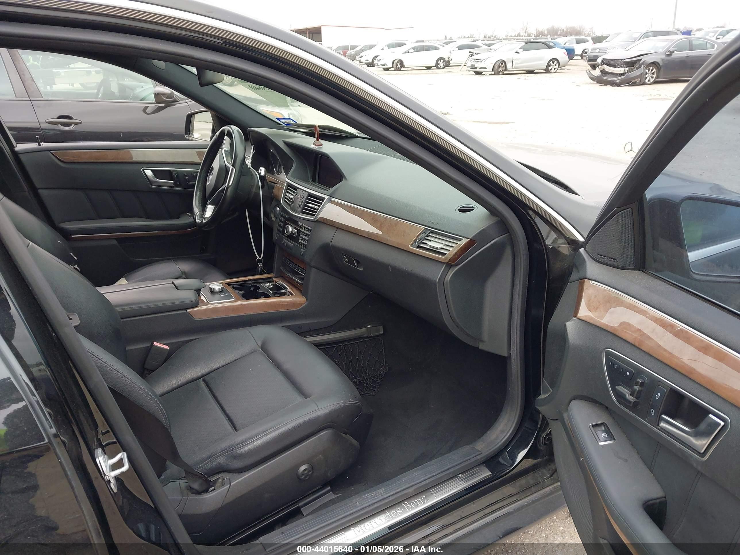 MERCEDES-BENZ E image 5