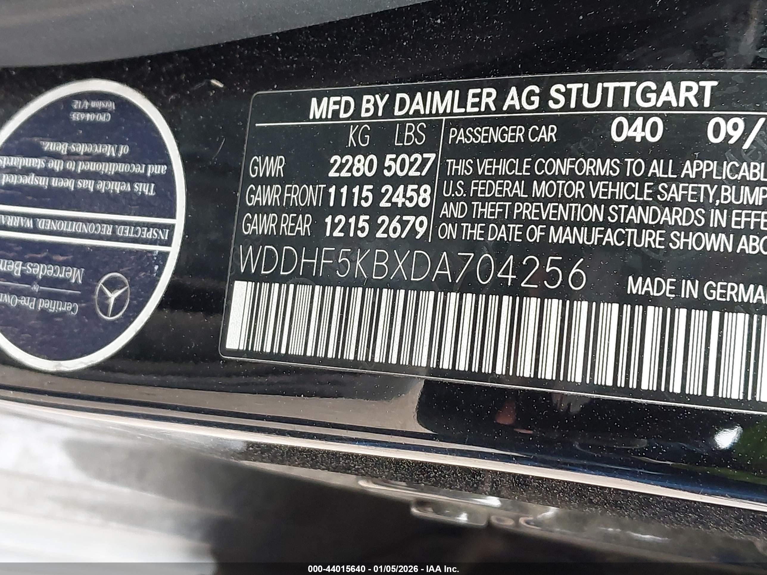 MERCEDES-BENZ E image 9