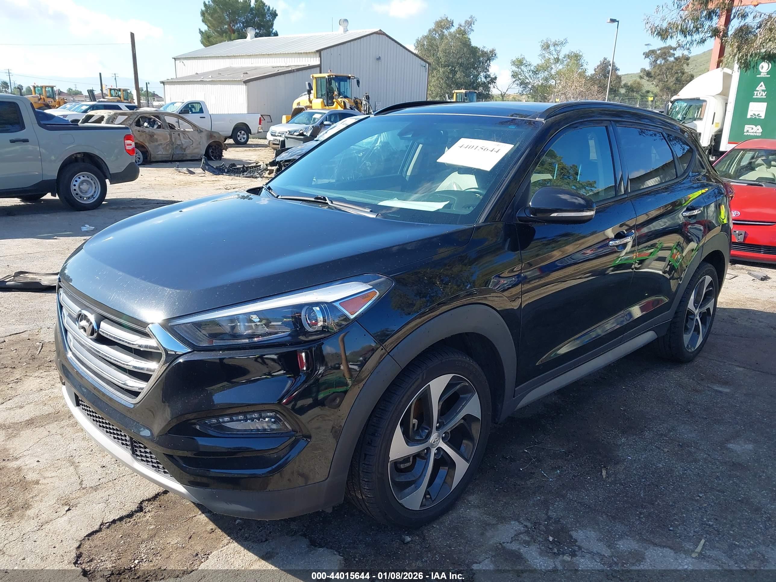 HYUNDAI TUCSON image 2