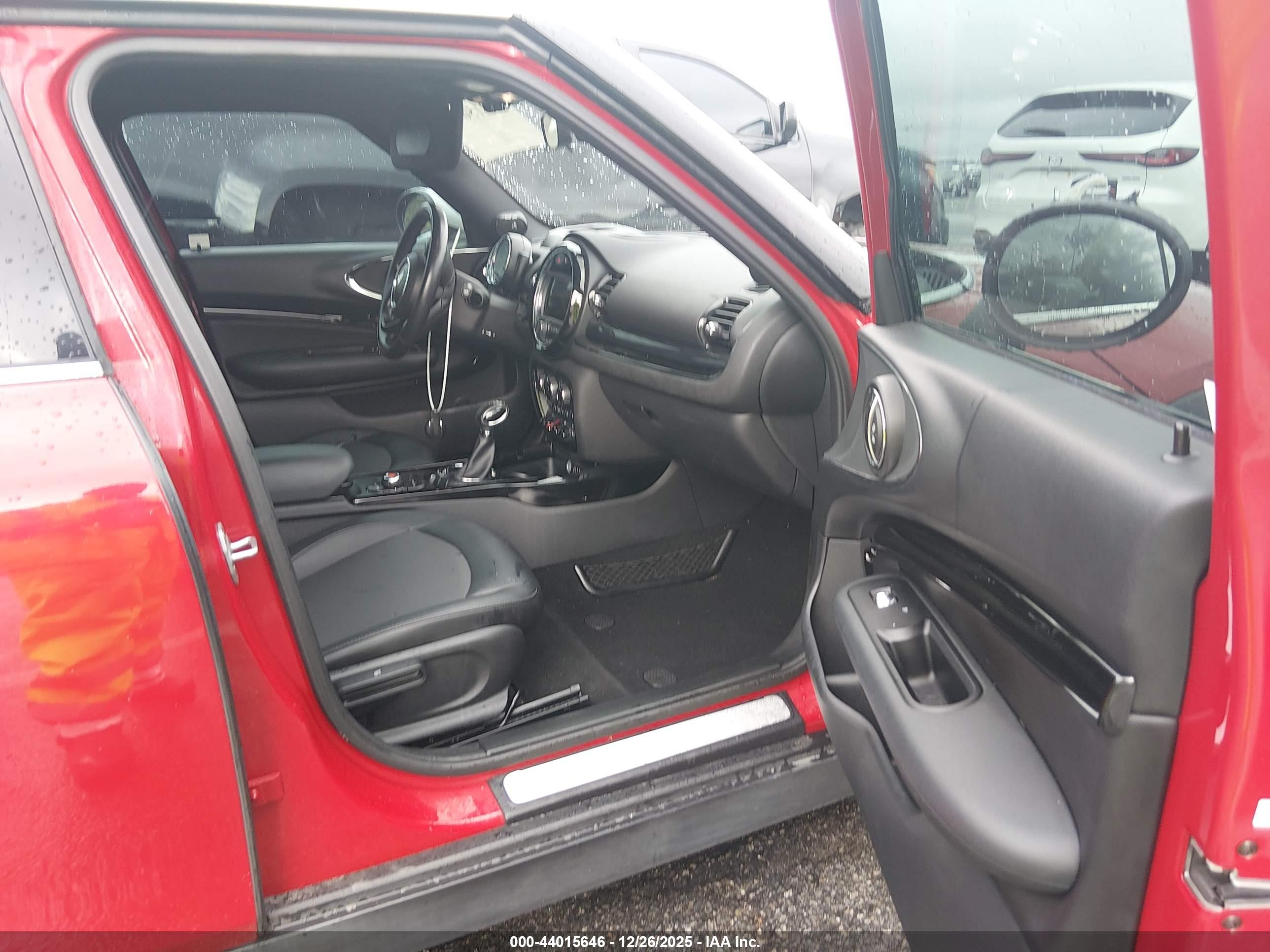 MINI CLUBMAN image 5