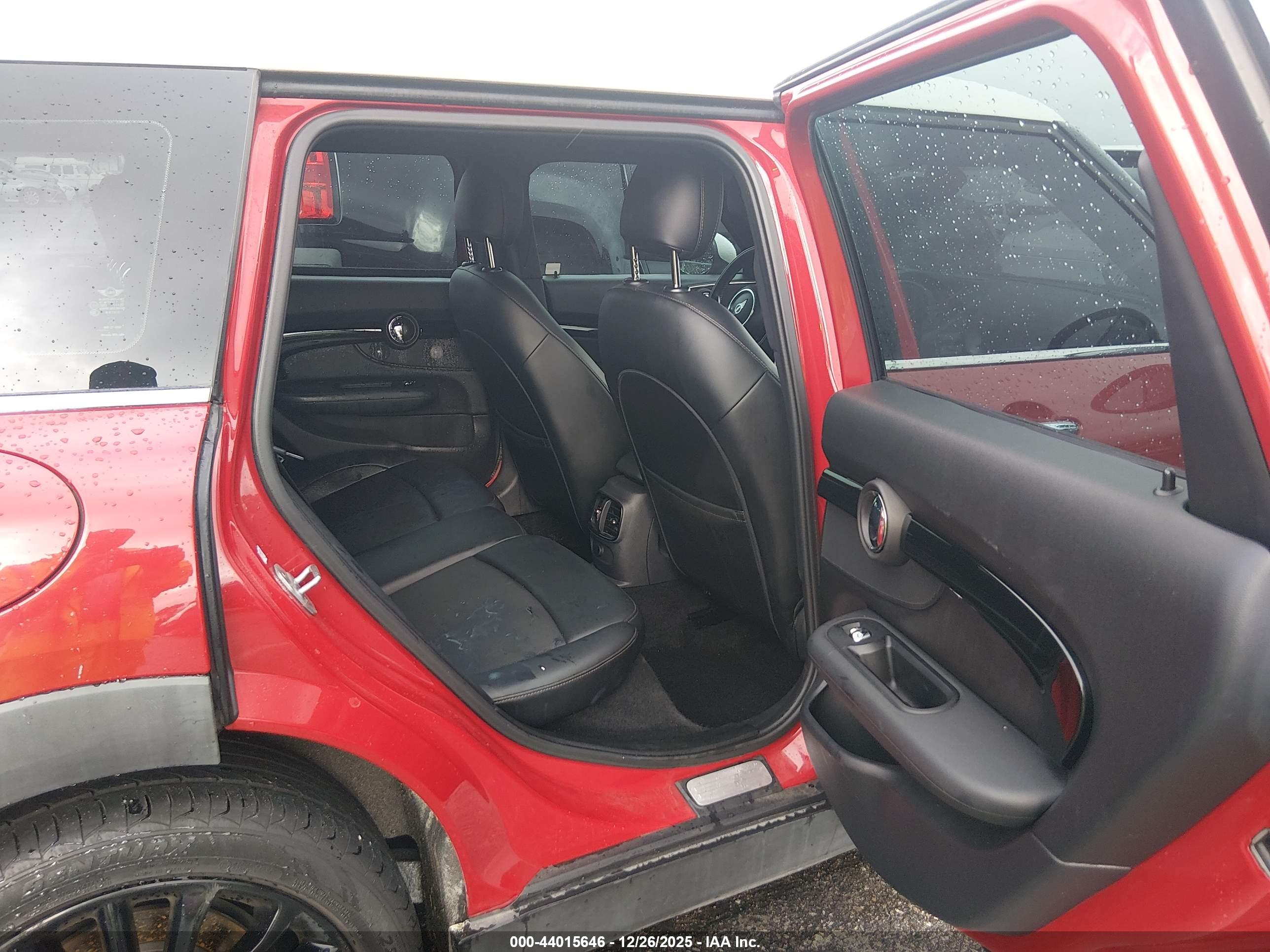 MINI CLUBMAN image 8