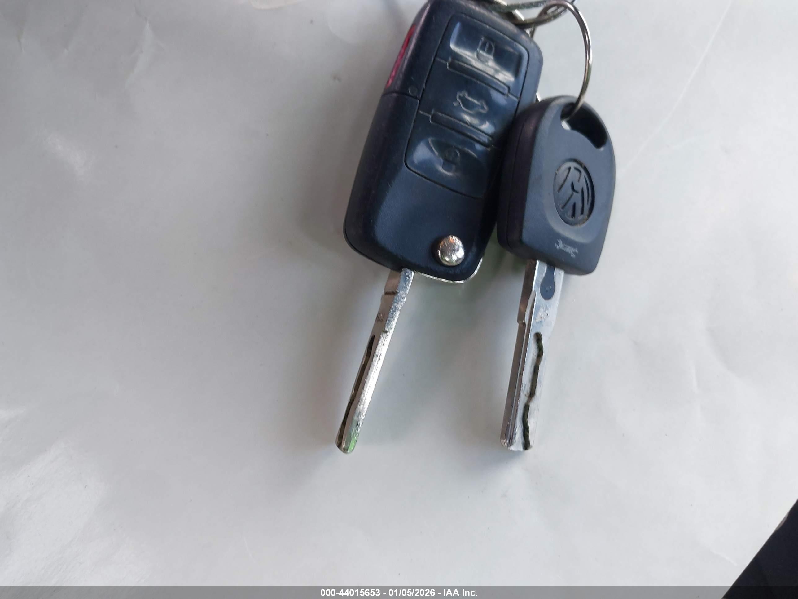 VOLKSWAGEN JETTA image 11