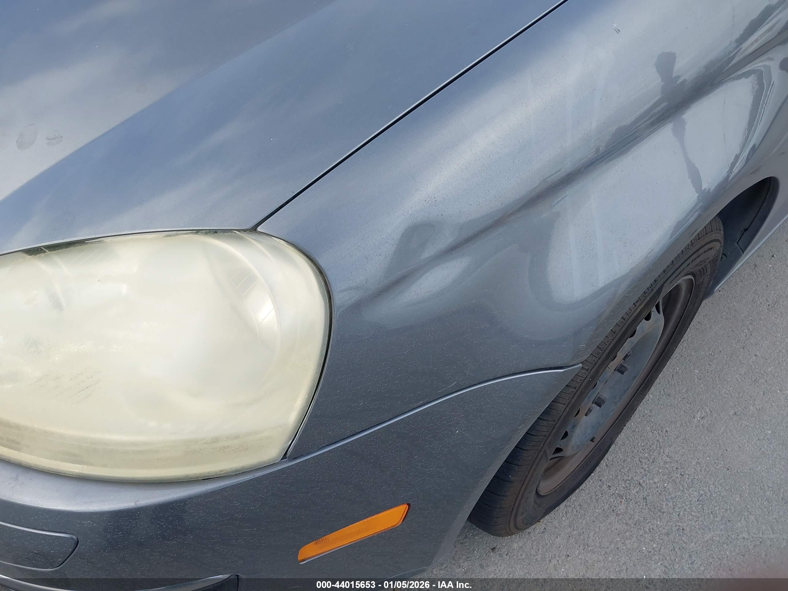 VOLKSWAGEN JETTA image 6