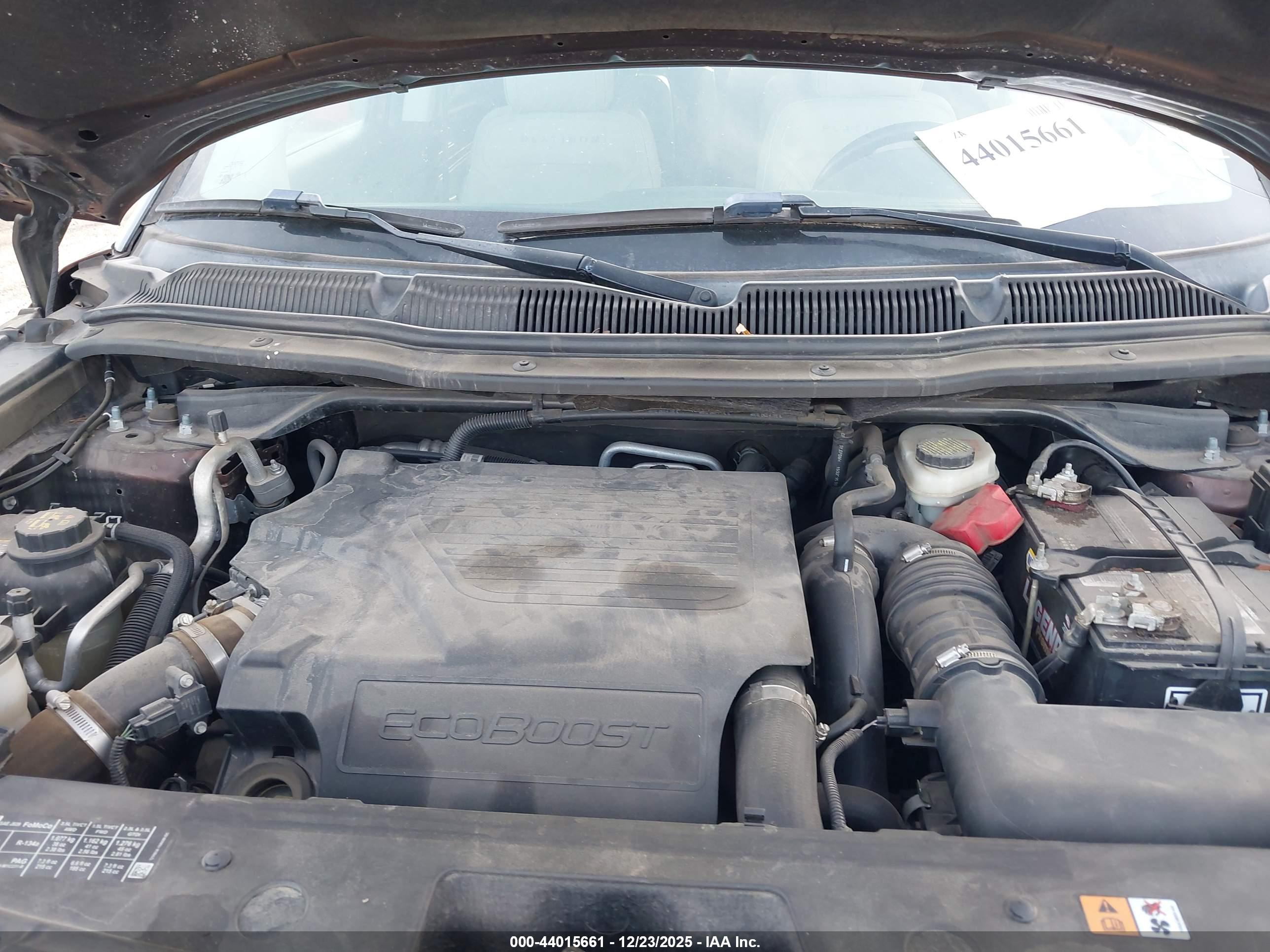 FORD EXPLORER image 10