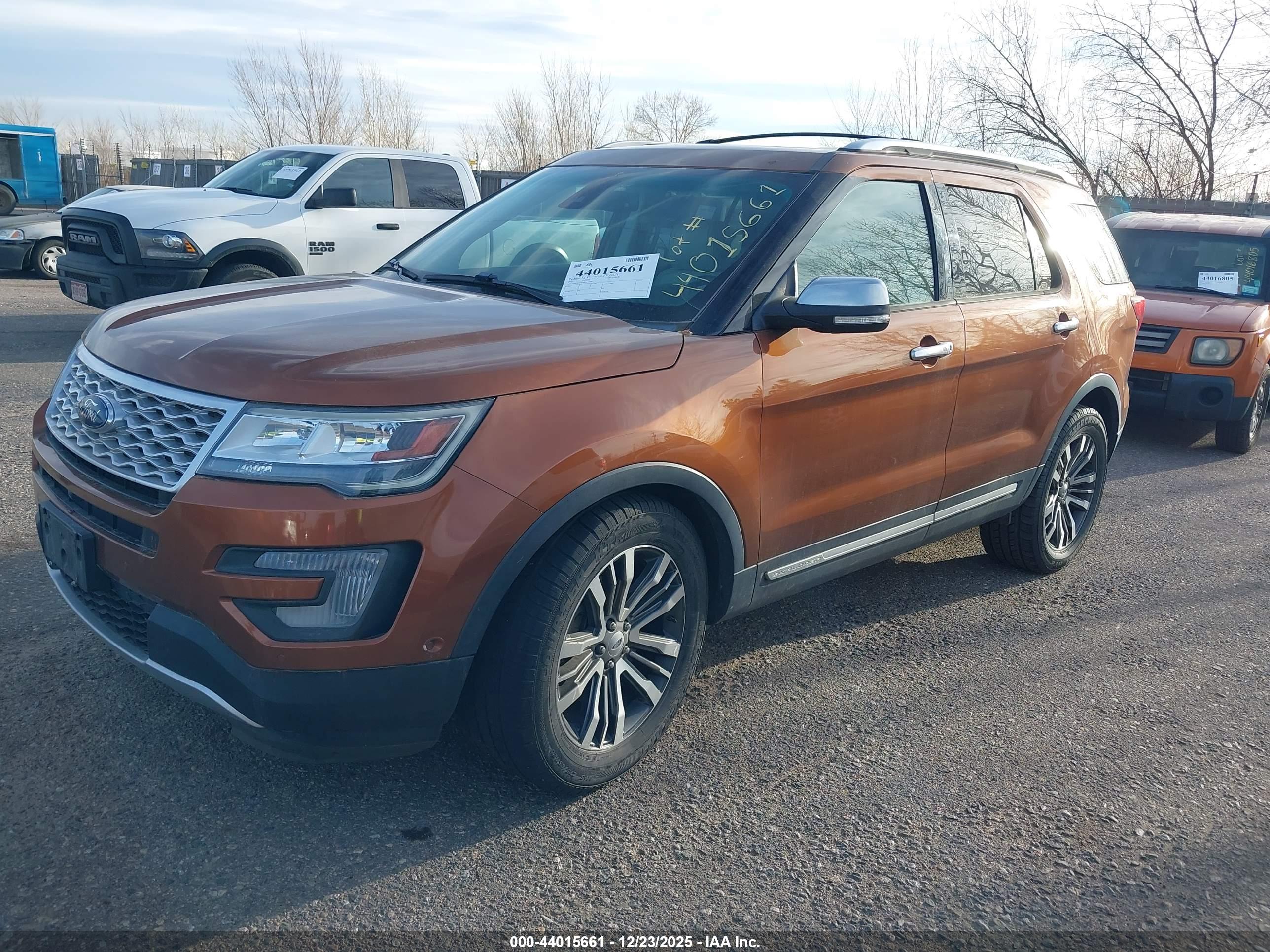 FORD EXPLORER image 2
