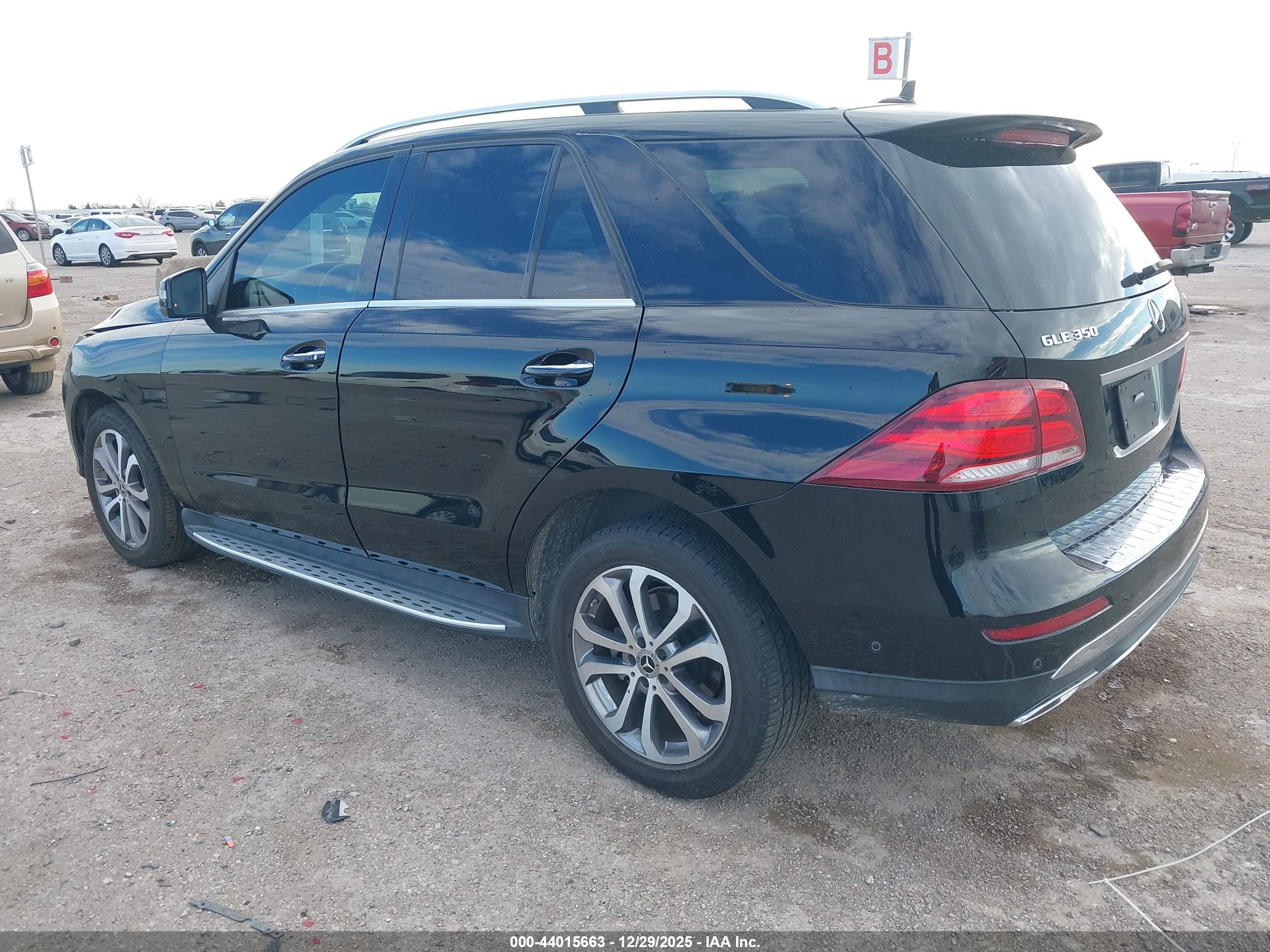 MERCEDES-BENZ GLE image 3