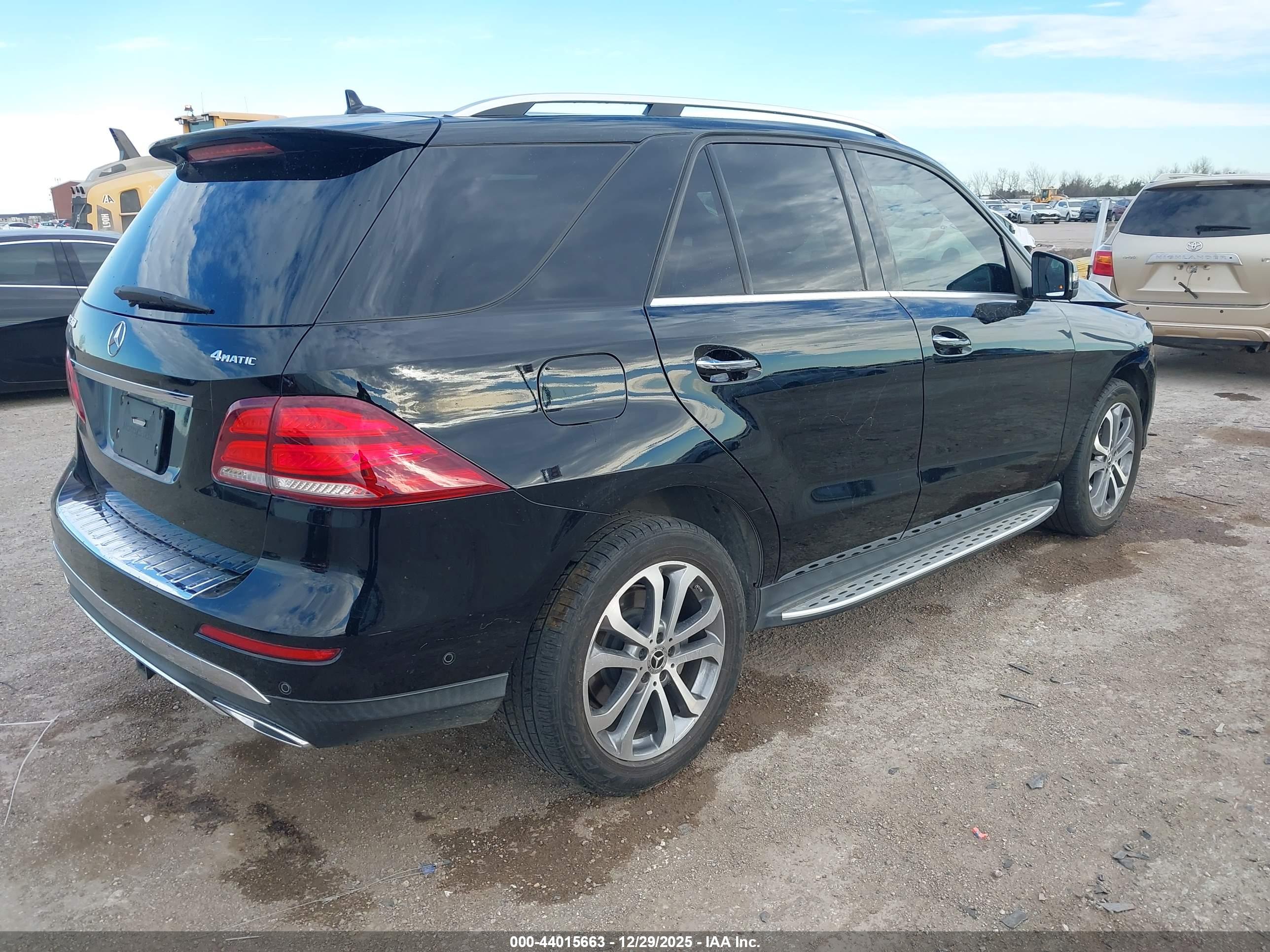 MERCEDES-BENZ GLE image 4