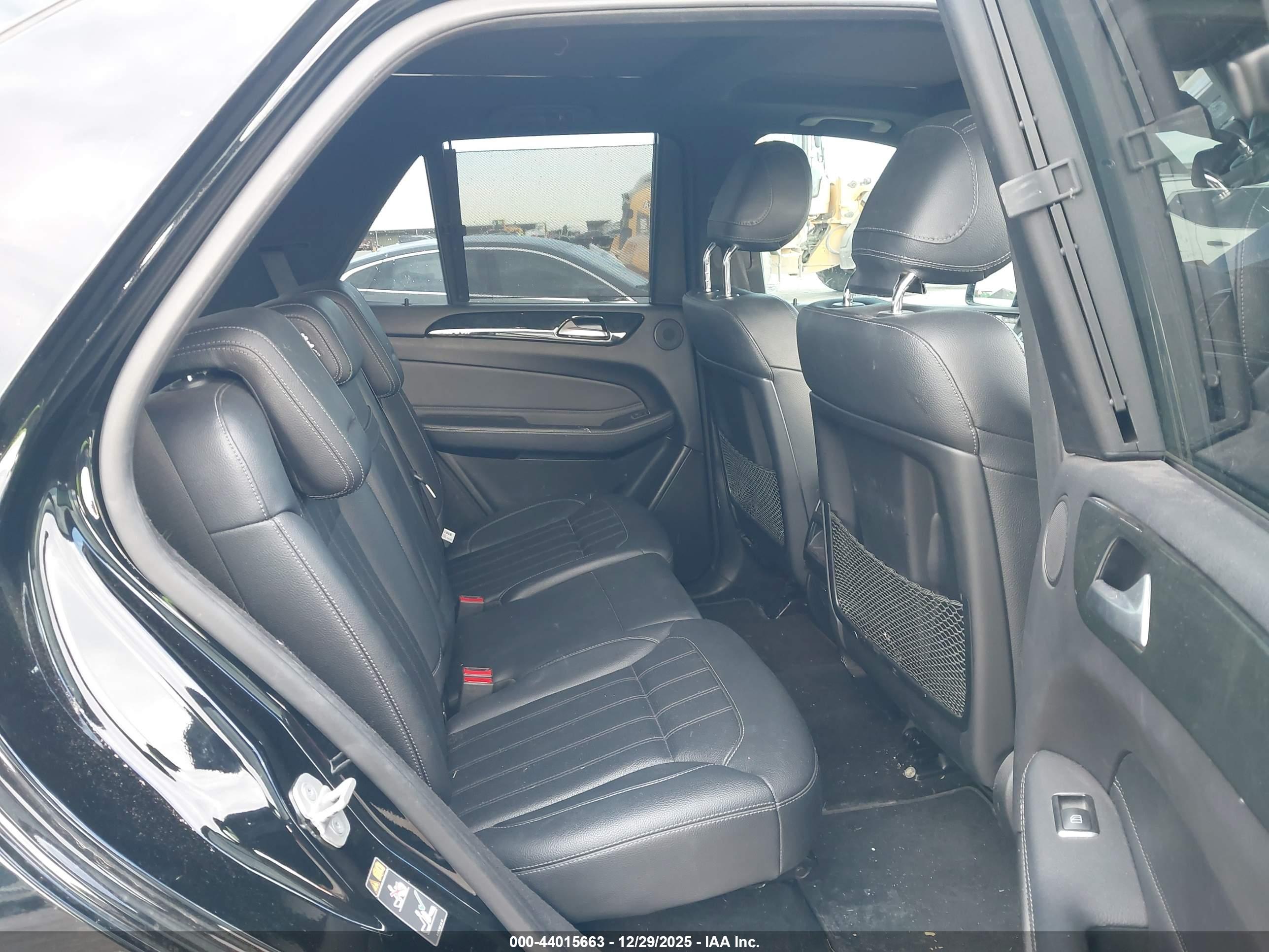 MERCEDES-BENZ GLE image 8