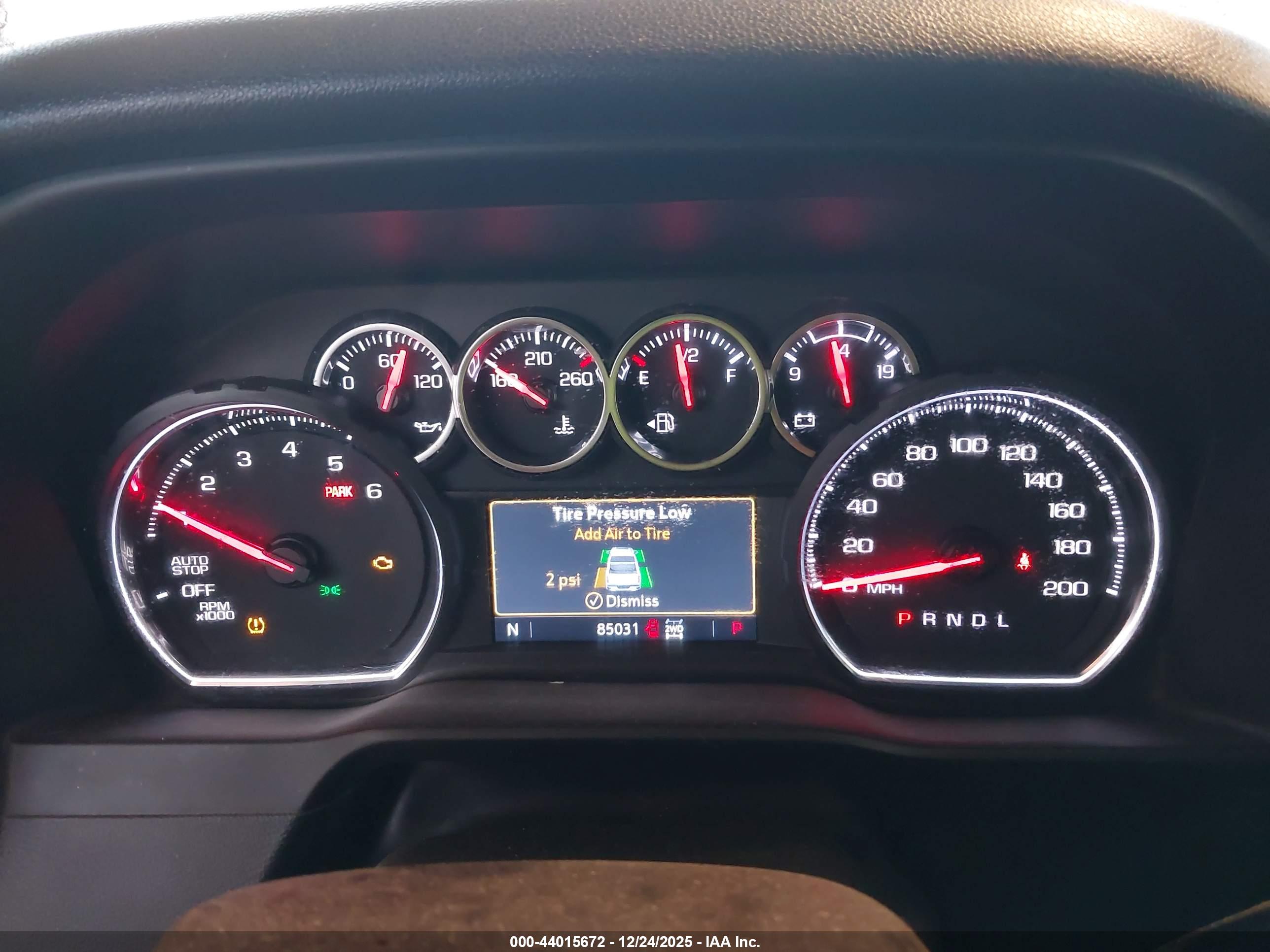 CHEVROLET SILVERADO image 7