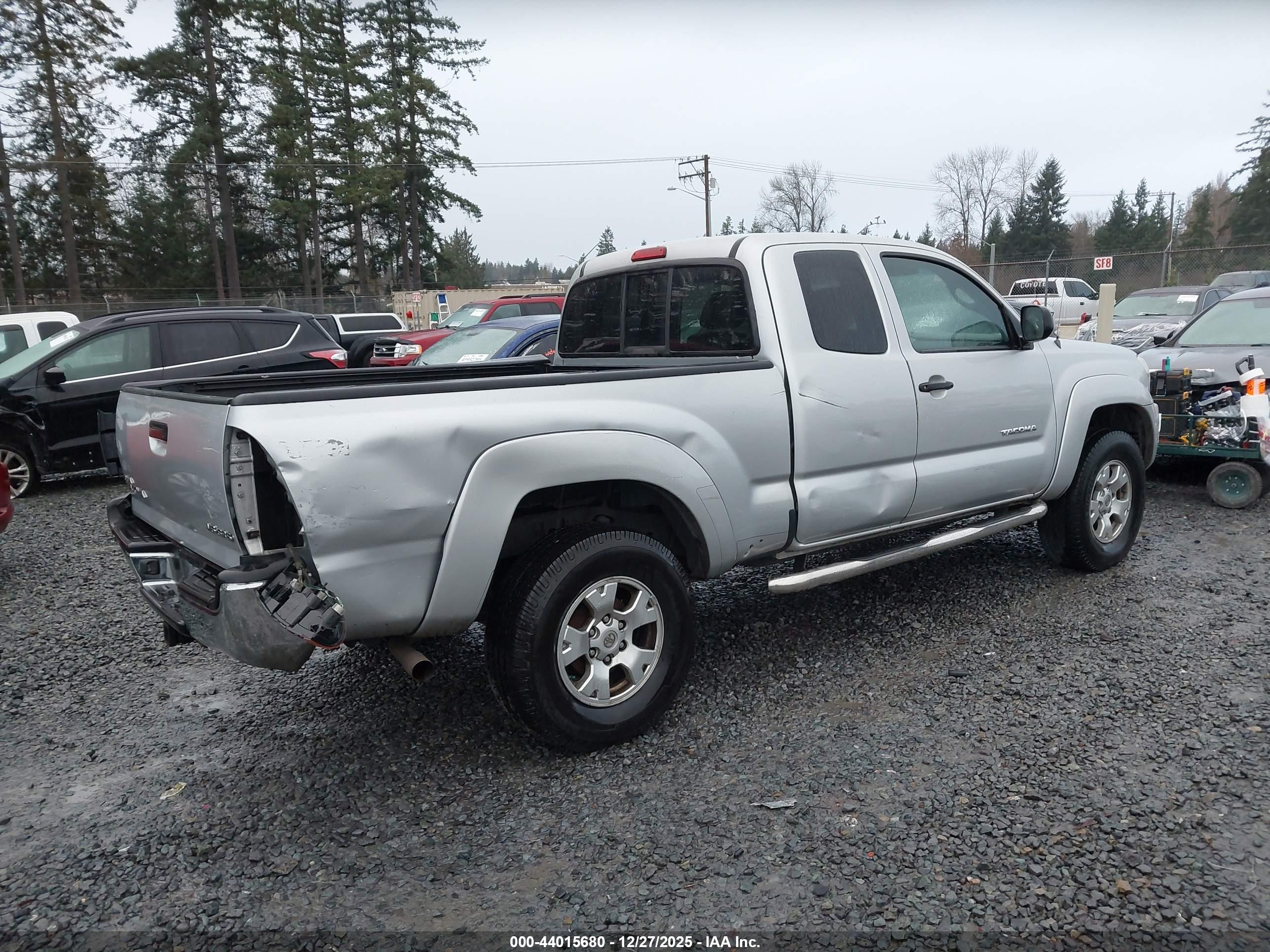 TOYOTA TACOMA image 4