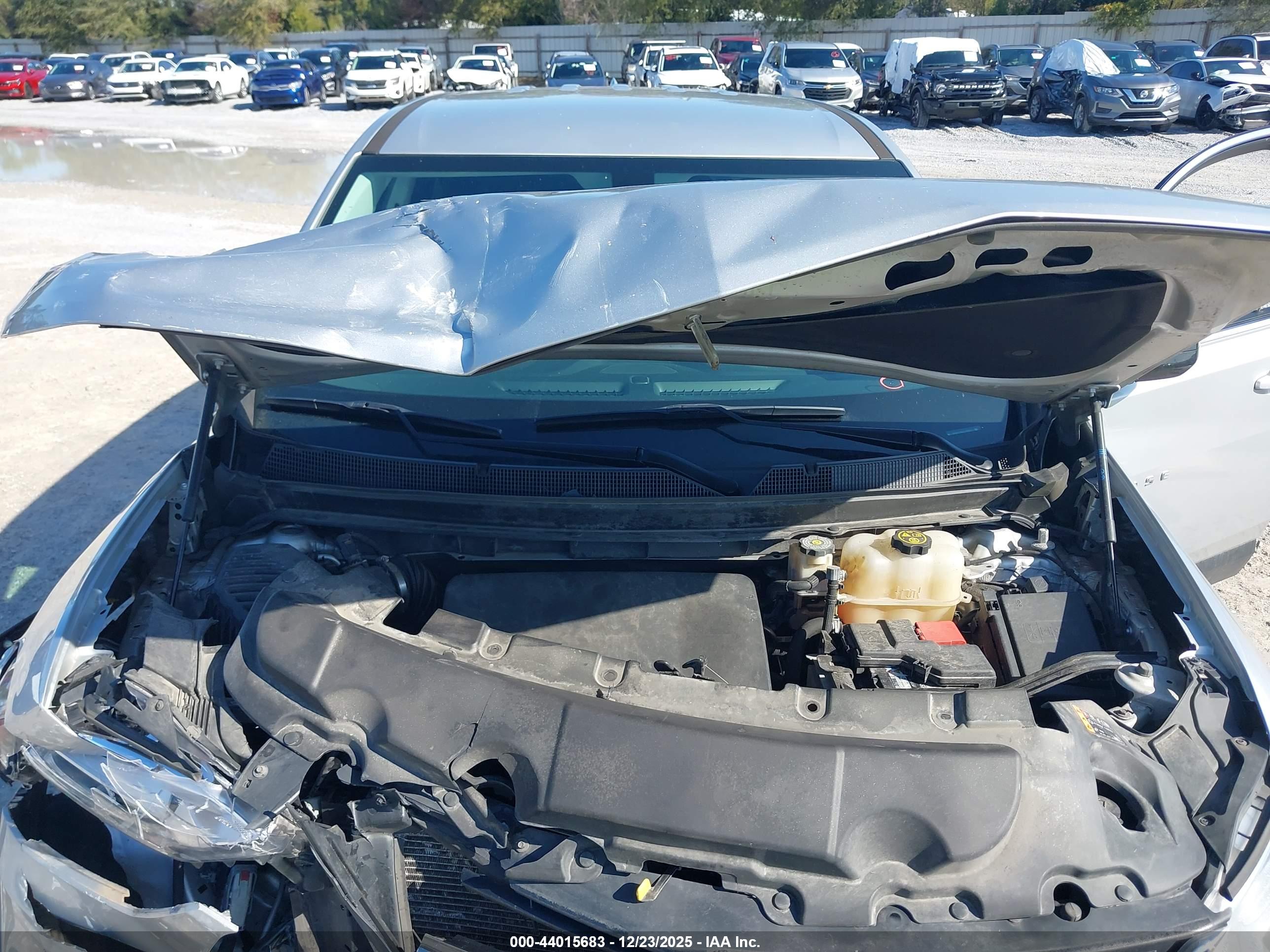 CHEVROLET TRAVERSE image 10