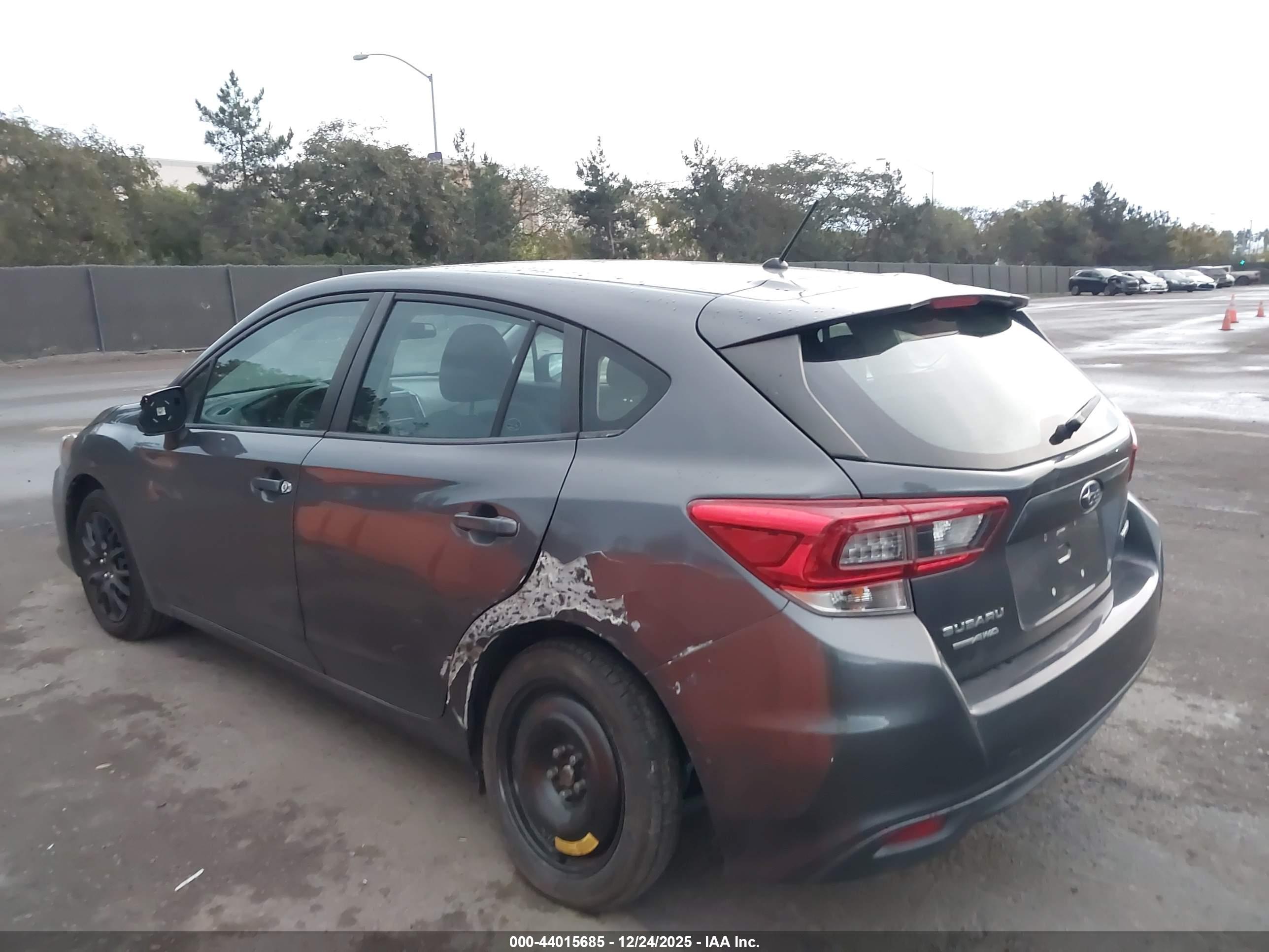 SUBARU IMPREZA image 6