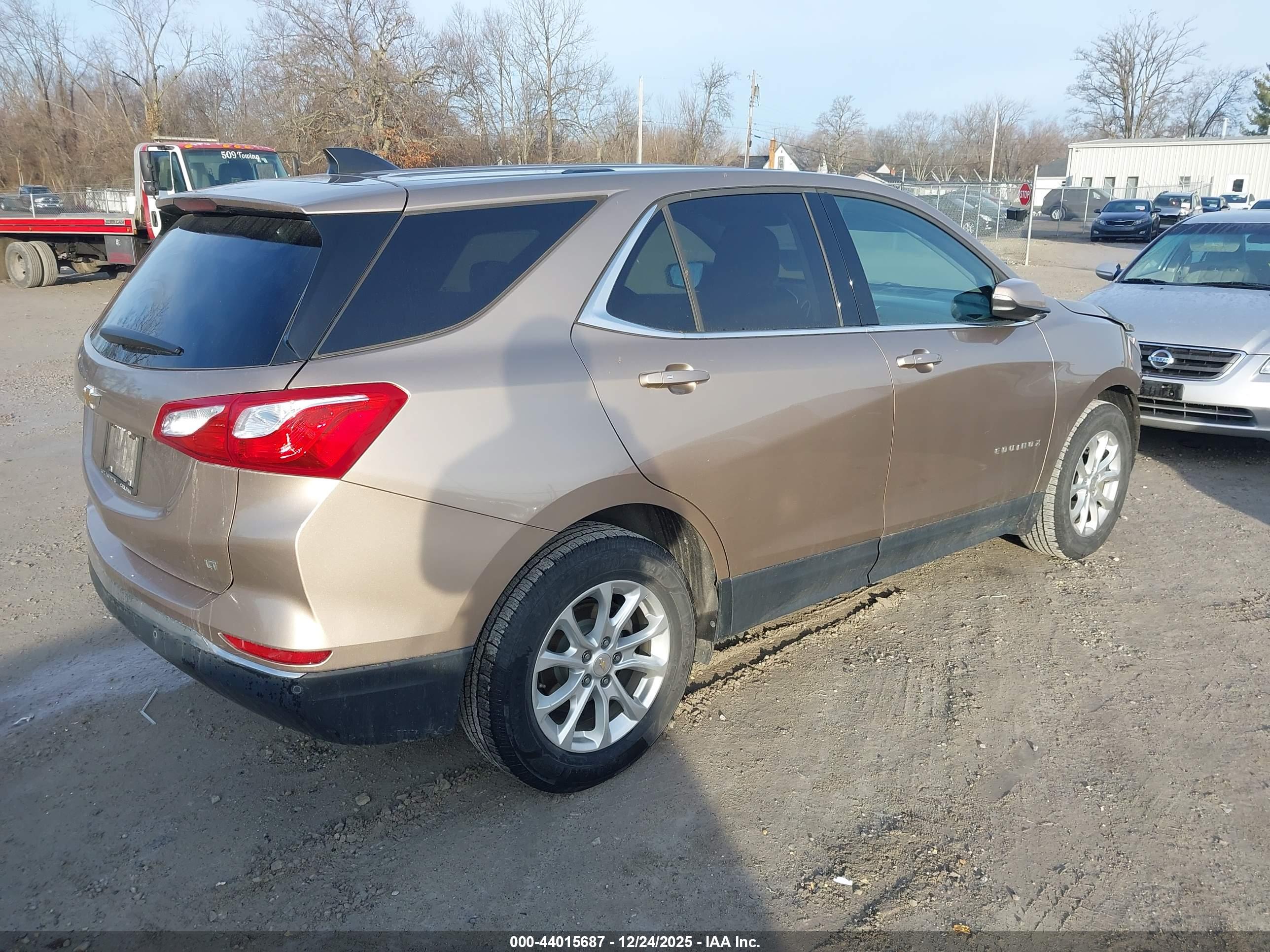CHEVROLET EQUINOX image 4