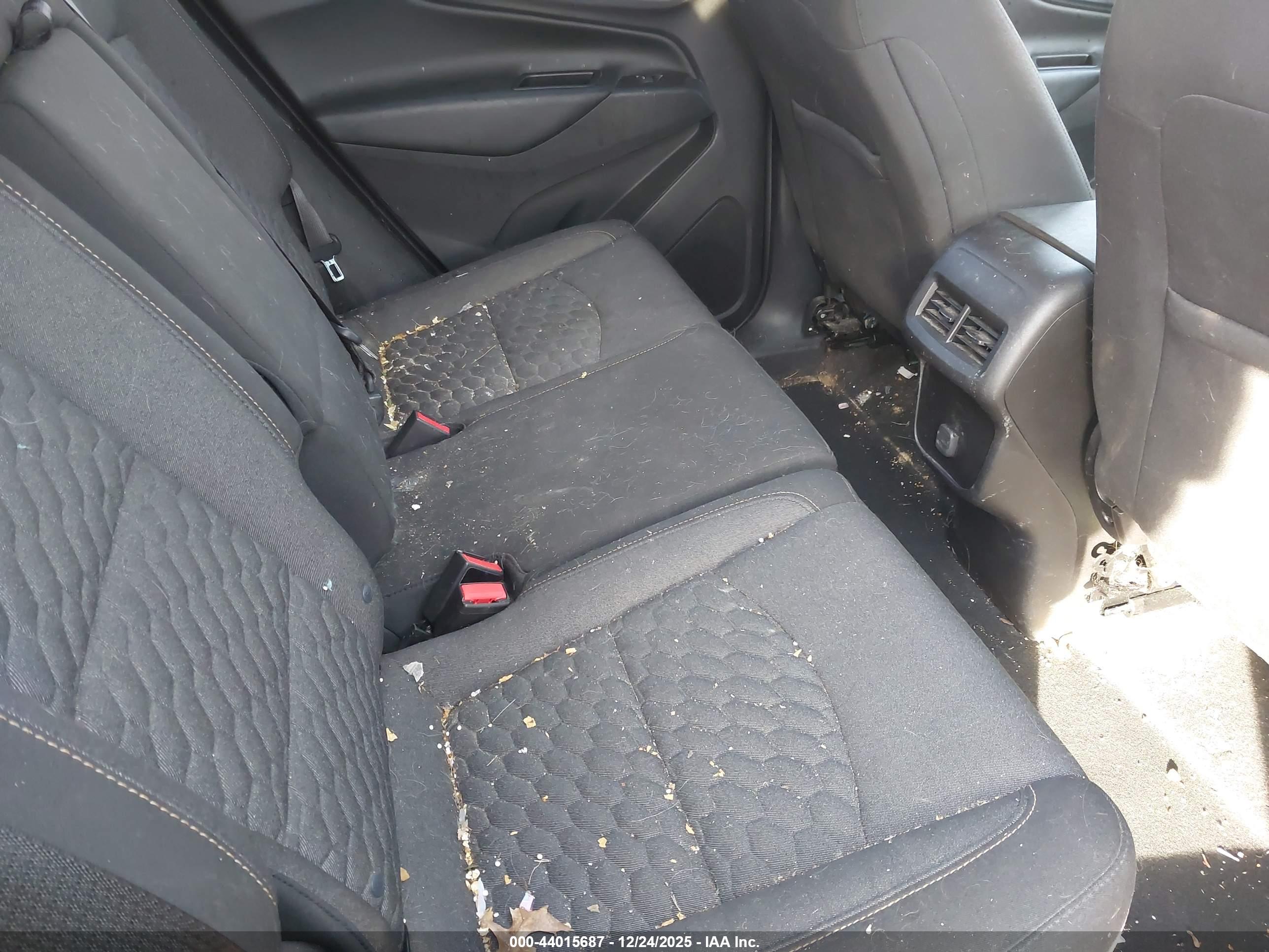 CHEVROLET EQUINOX image 8