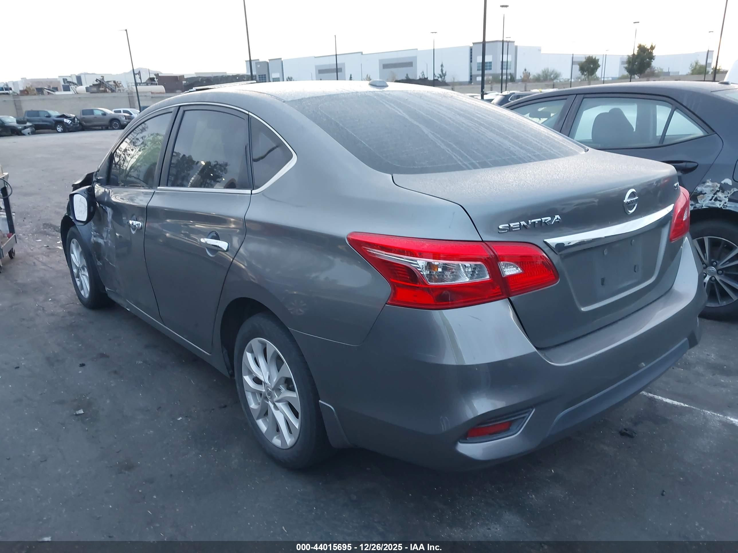 NISSAN SENTRA image 3