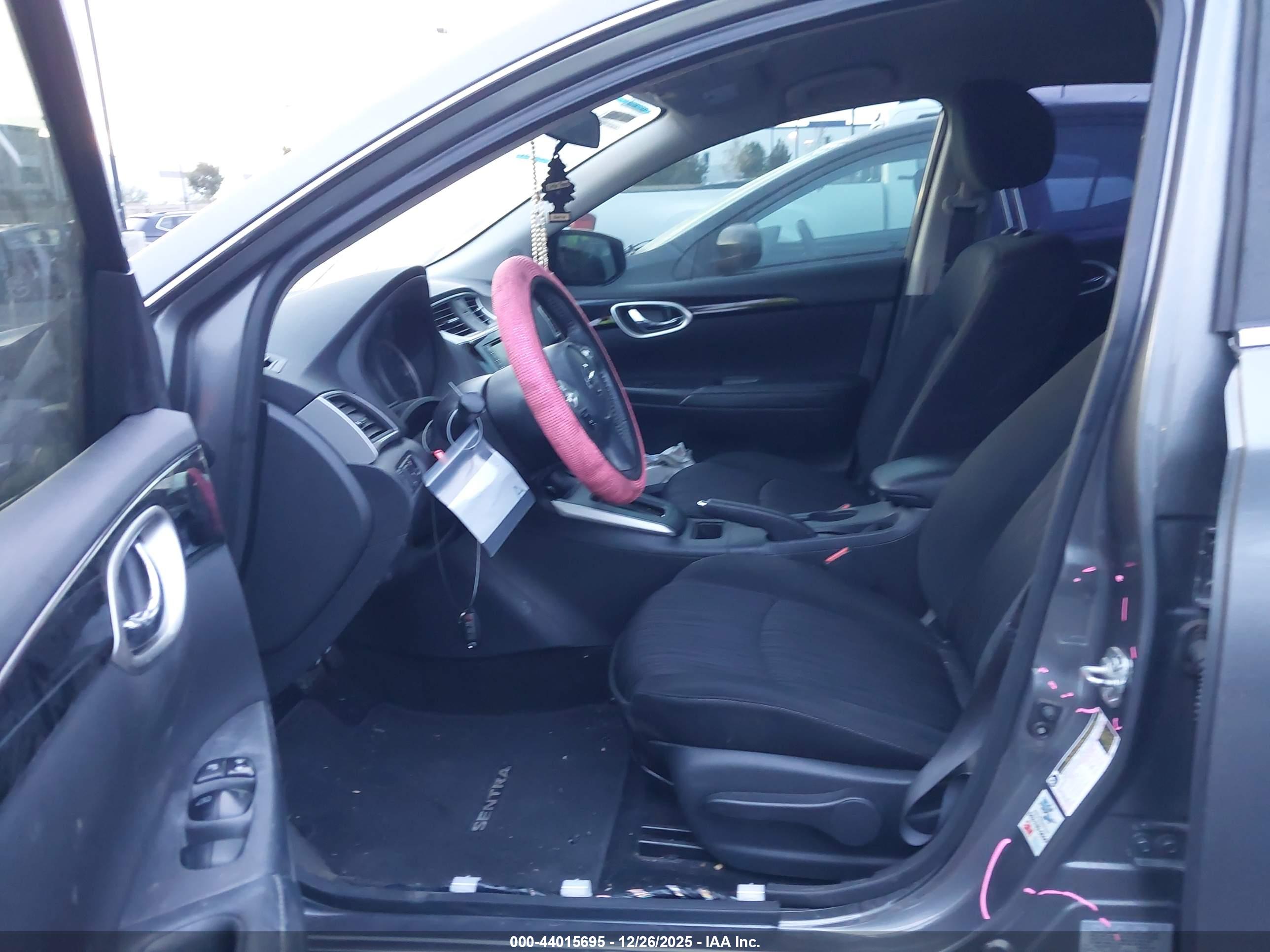 NISSAN SENTRA image 5