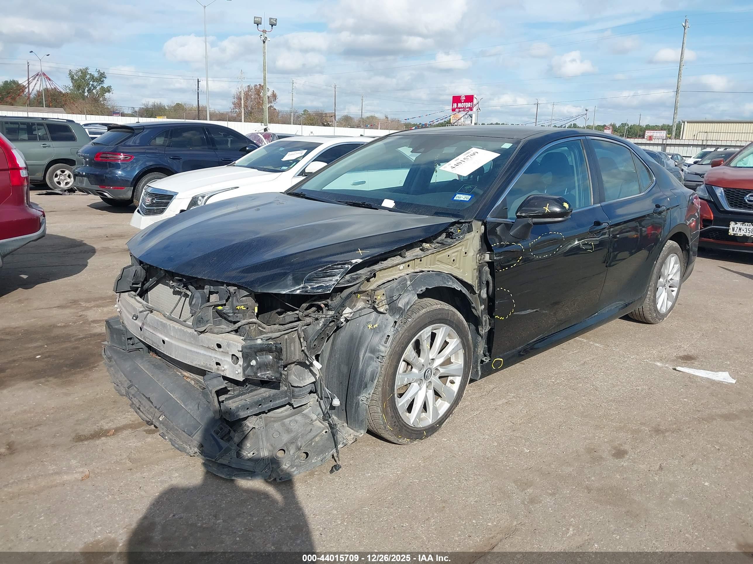 TOYOTA CAMRY image 6