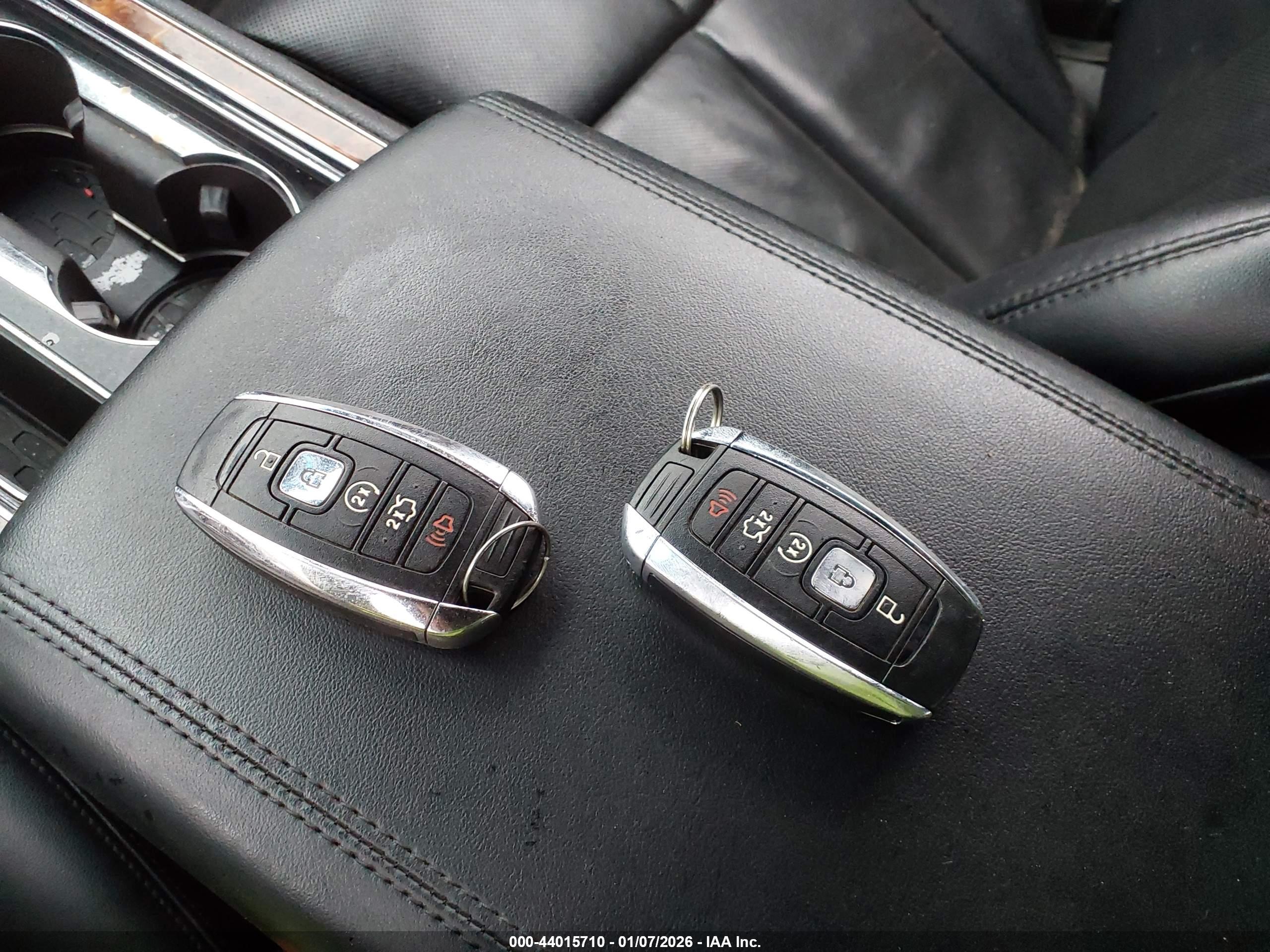 LINCOLN CONTINENTAL image 11