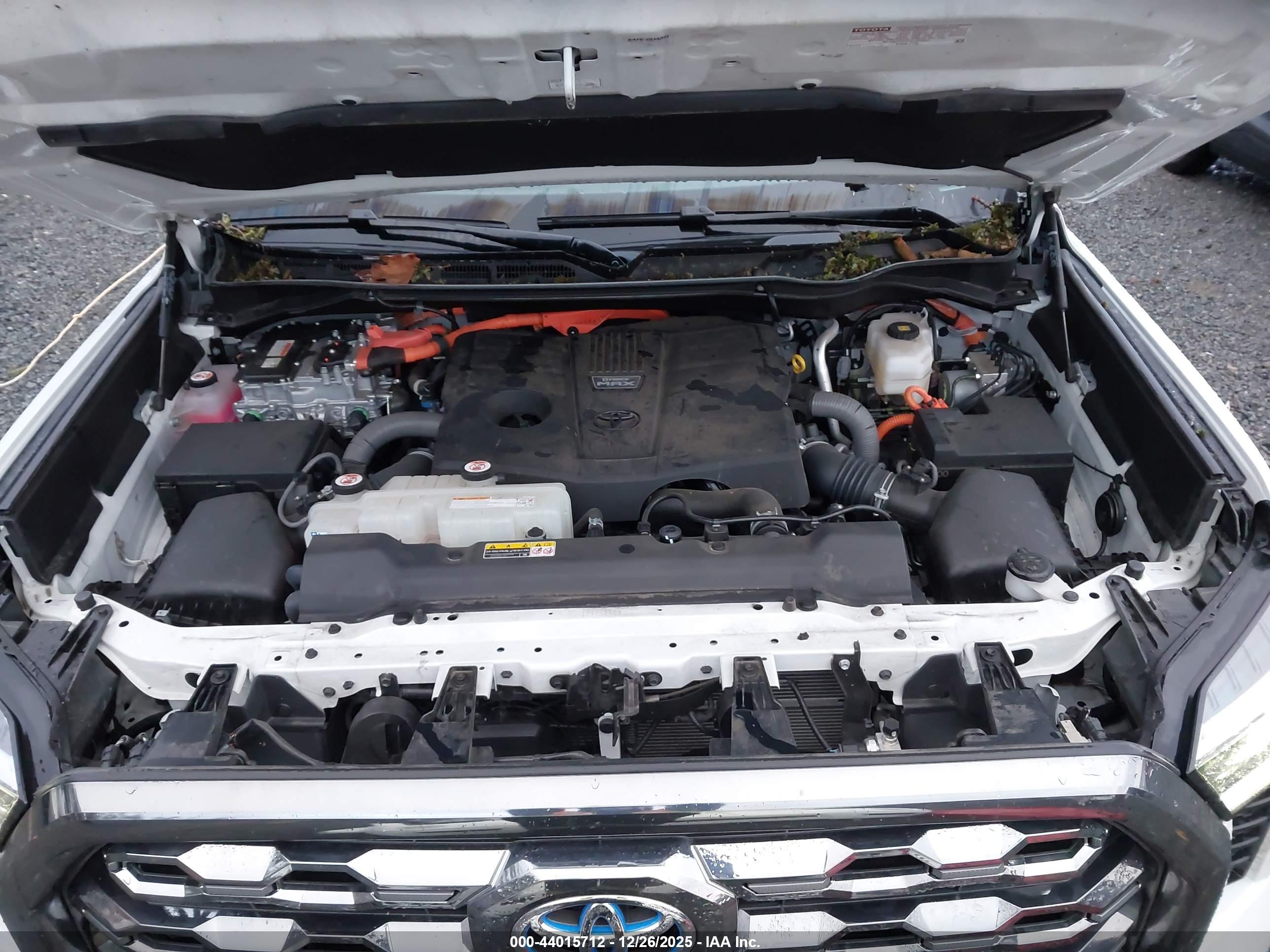 TOYOTA TUNDRA image 10