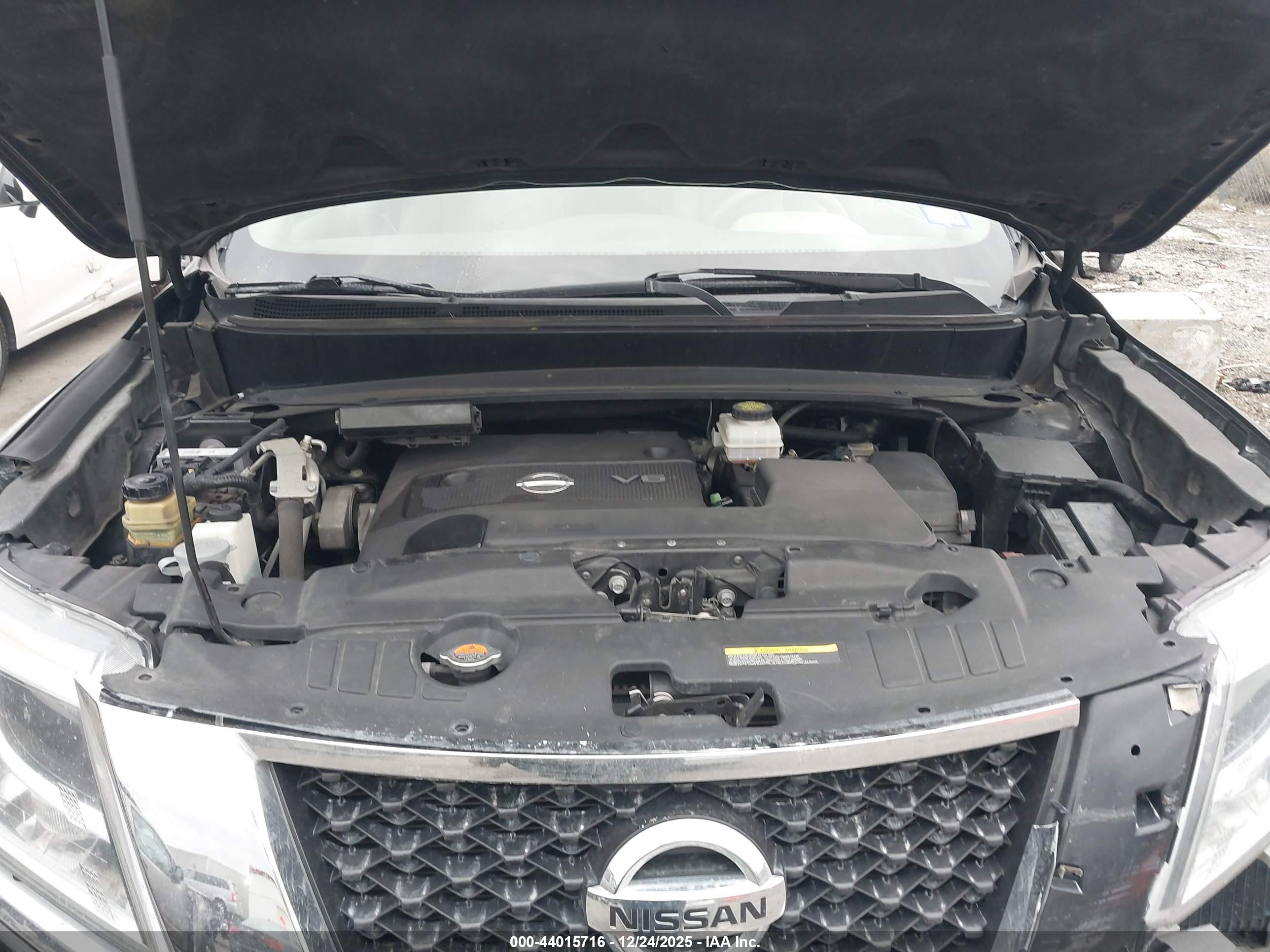 NISSAN PATHFINDER image 10
