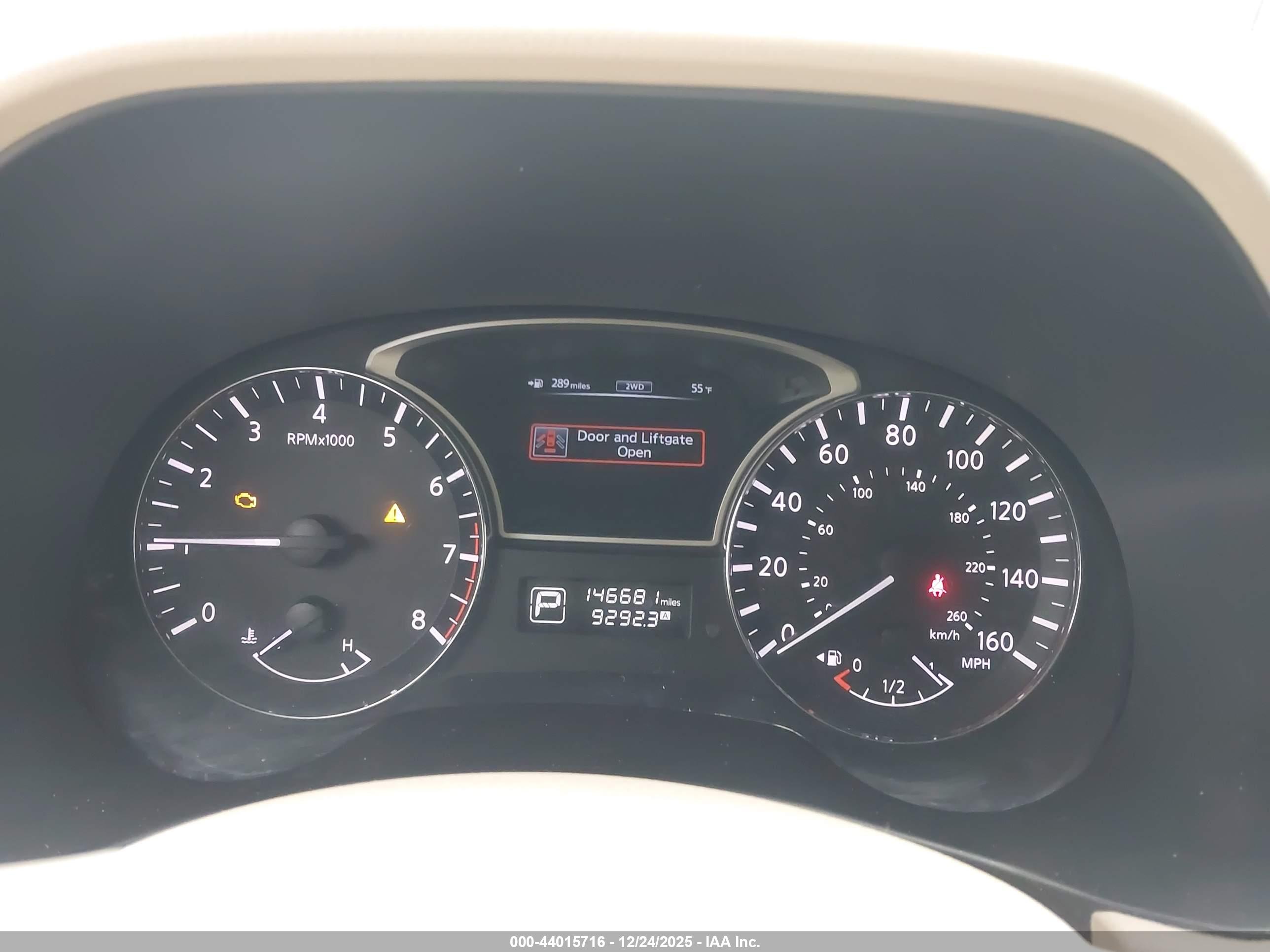NISSAN PATHFINDER image 7